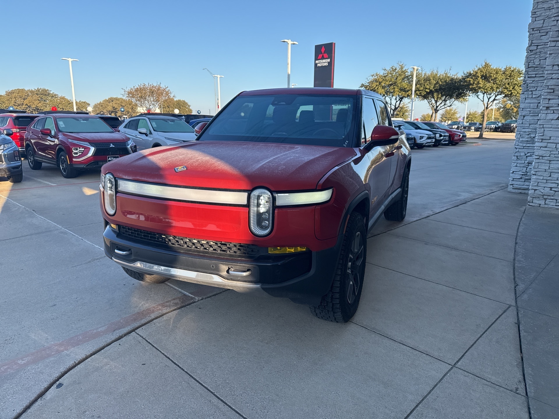 Used 2022 Rivian R1T Adventure with VIN 7FCTGAAAXNN005720 for sale in Hurst, TX