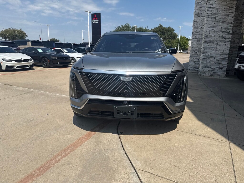 Used 2026 CADILLAC VISTIQ Luxury SUV