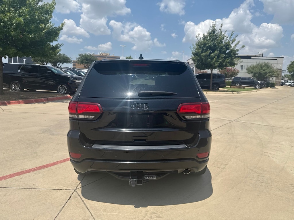 Used 2017 Jeep Grand Cherokee Altitude SUV