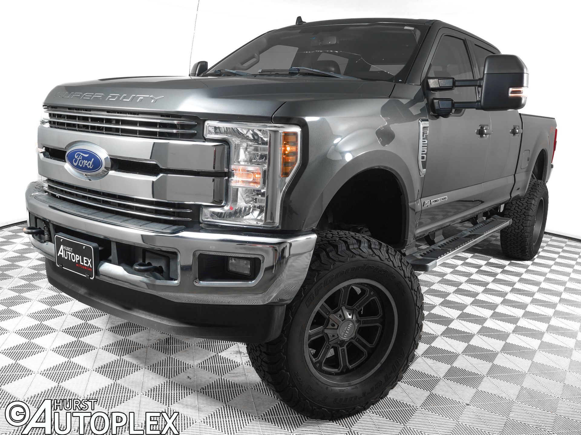 2019 Ford F-250 Lariat 4x4 Crew Cab 8' Box's photo