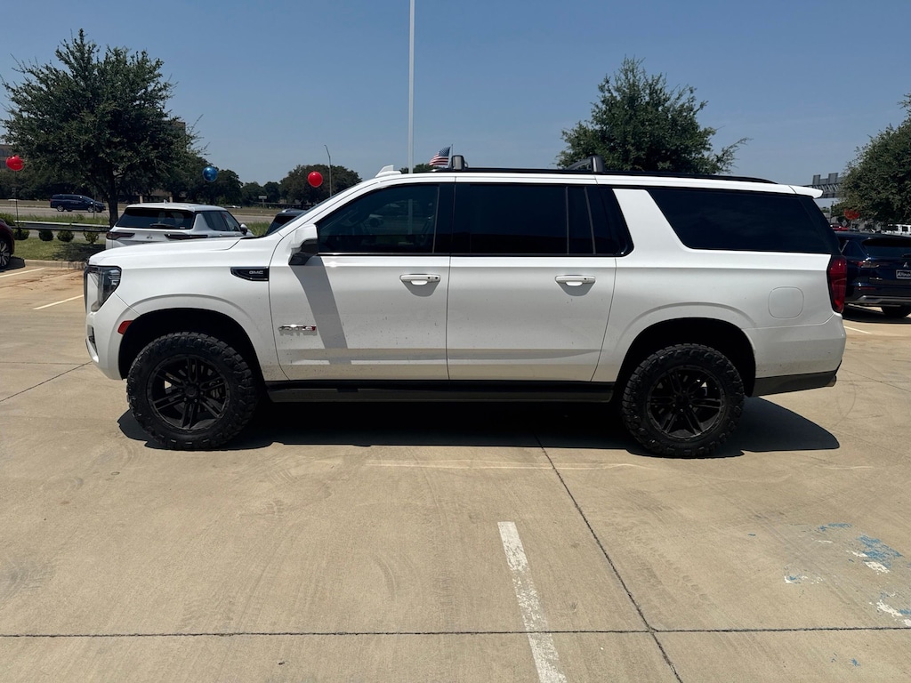 Used 2022 GMC Yukon XL AT4 SUV