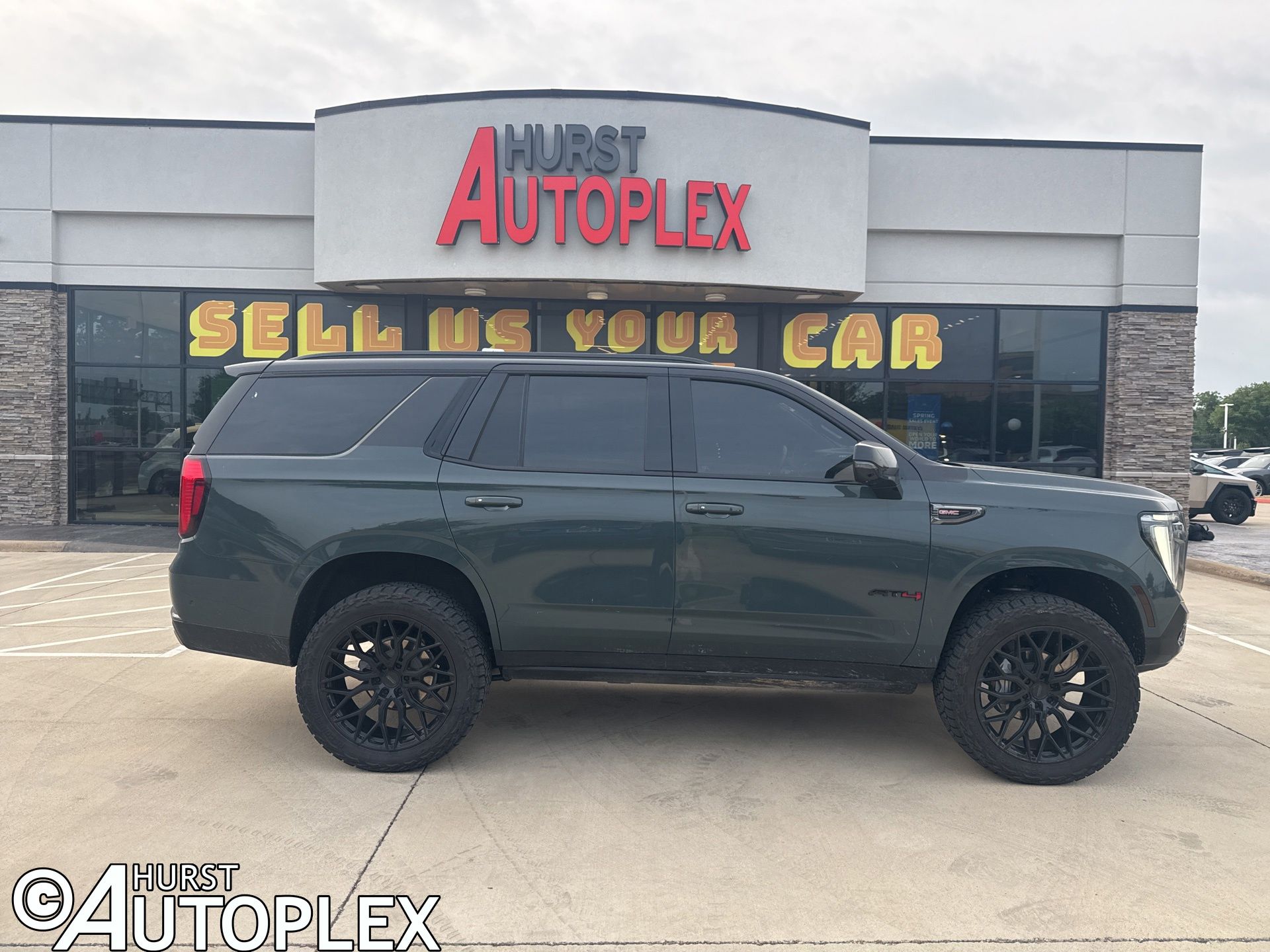 2025 GMC Yukon 4WD AT4's photo