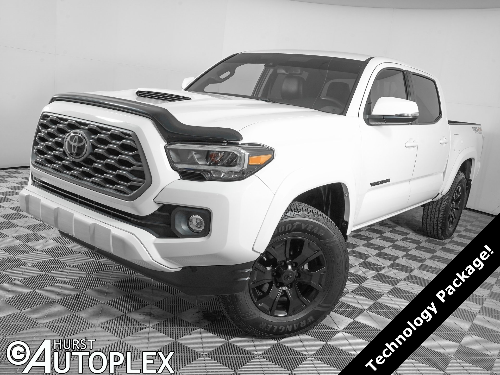 2021 Toyota Tacoma TRD Sport's photo