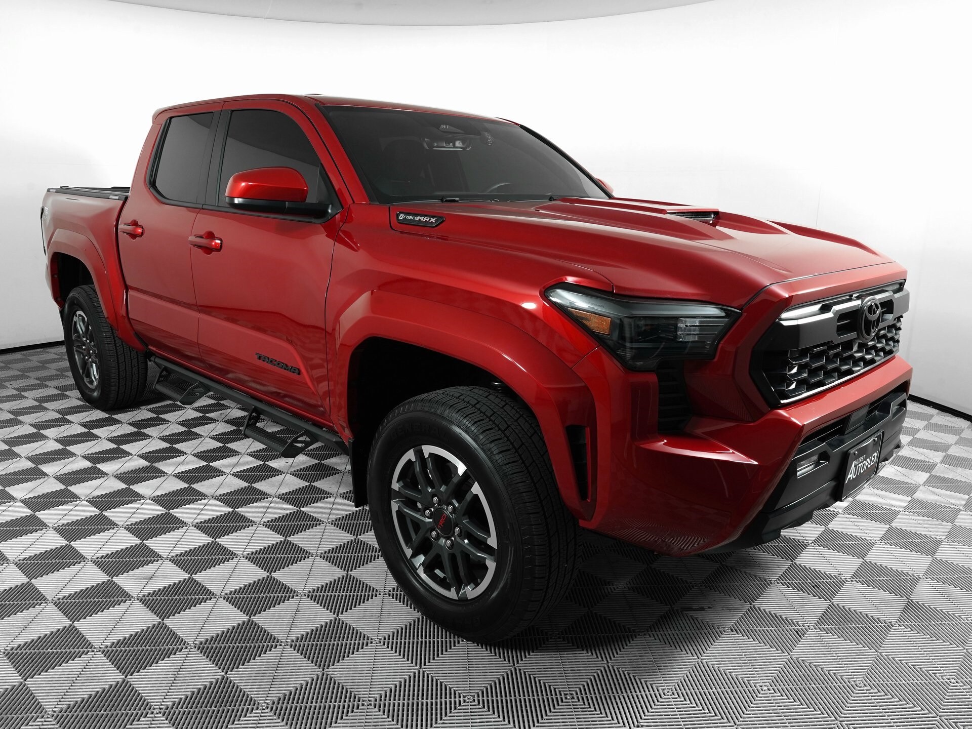 2024 Toyota Tacoma TRD Sport photo 3