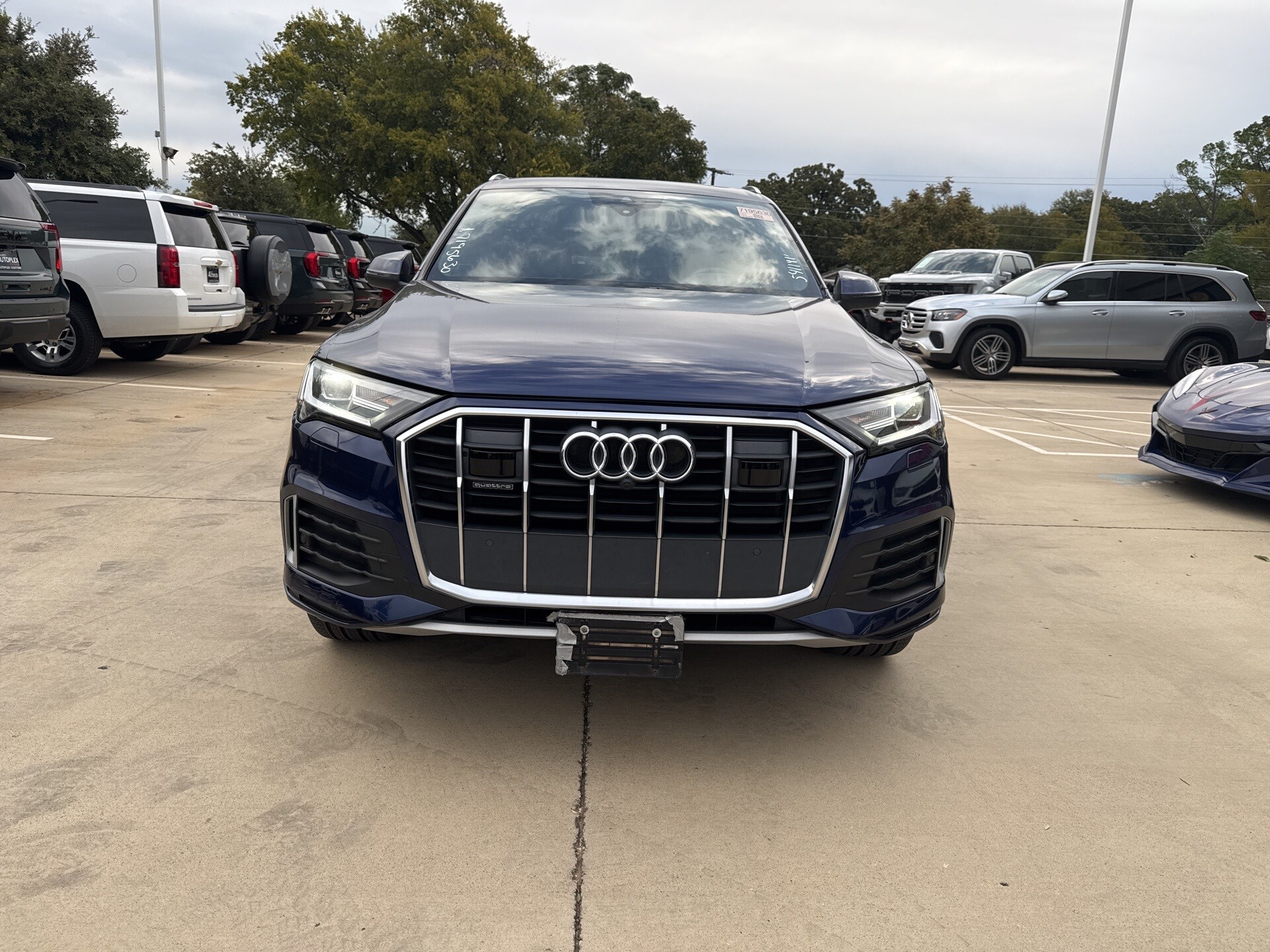 2021 Audi Q7 45 Premium Plus photo 2