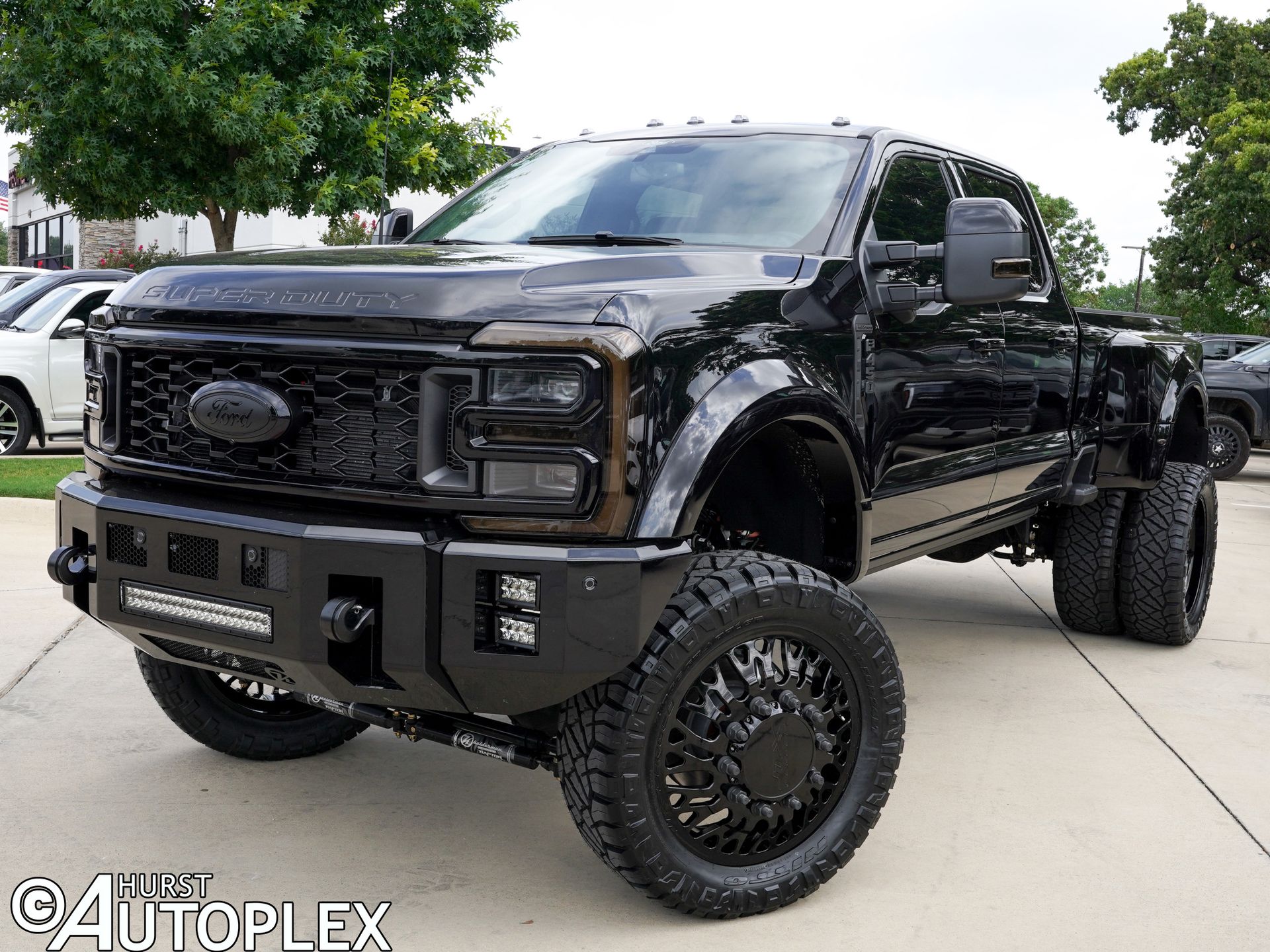 2026 Ford F-450 Platinum 4x4 Crew Cab 8' Box DRW's photo