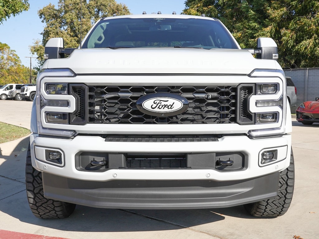Used 2025 Ford F-450 Platinum Truck