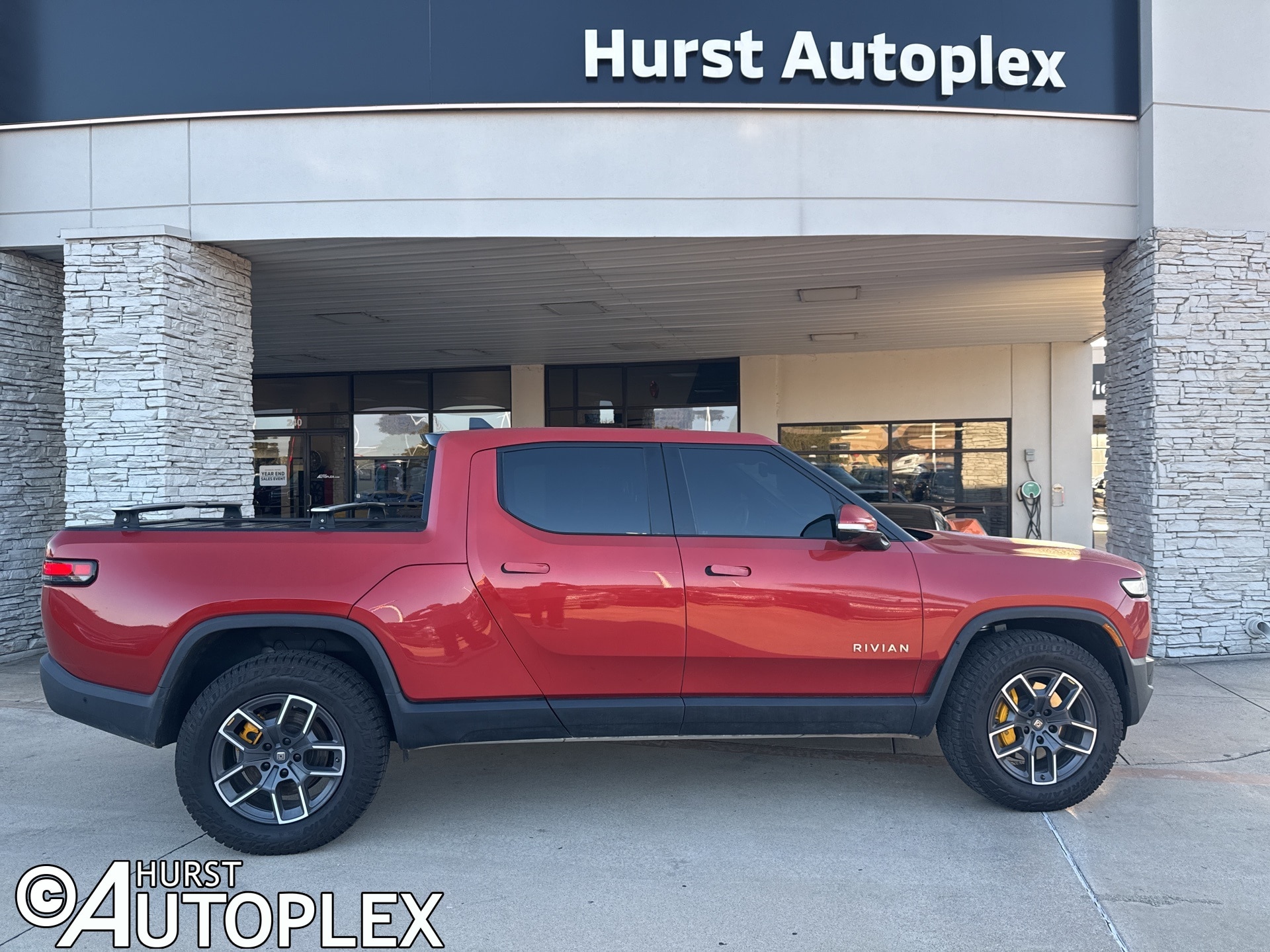 2022 Rivian R1T Adventure's photo