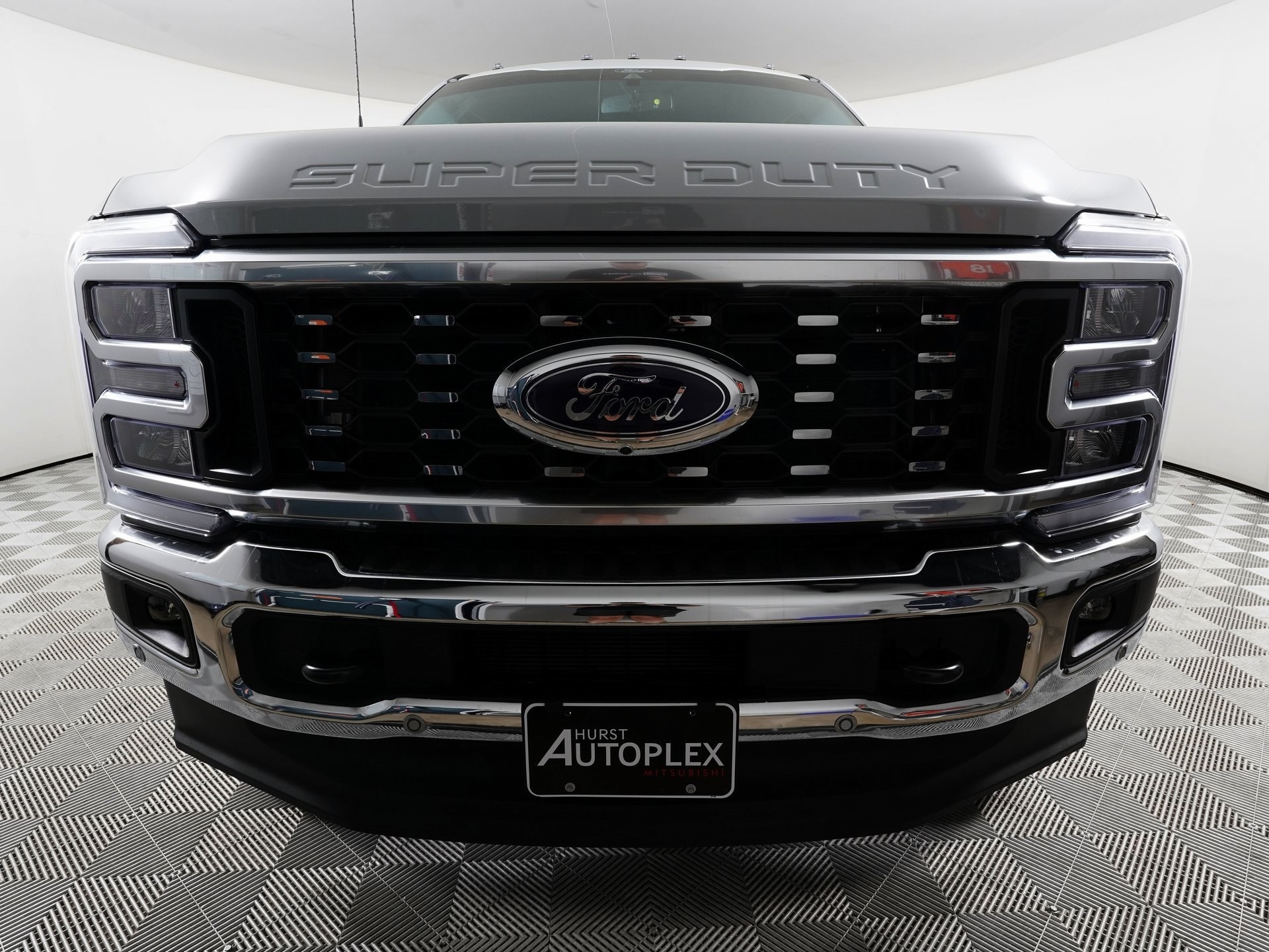 Used 2025 Ford F-350 Super Duty Lariat with VIN 1FT8W3DT2SEC38428 for sale in Hurst, TX