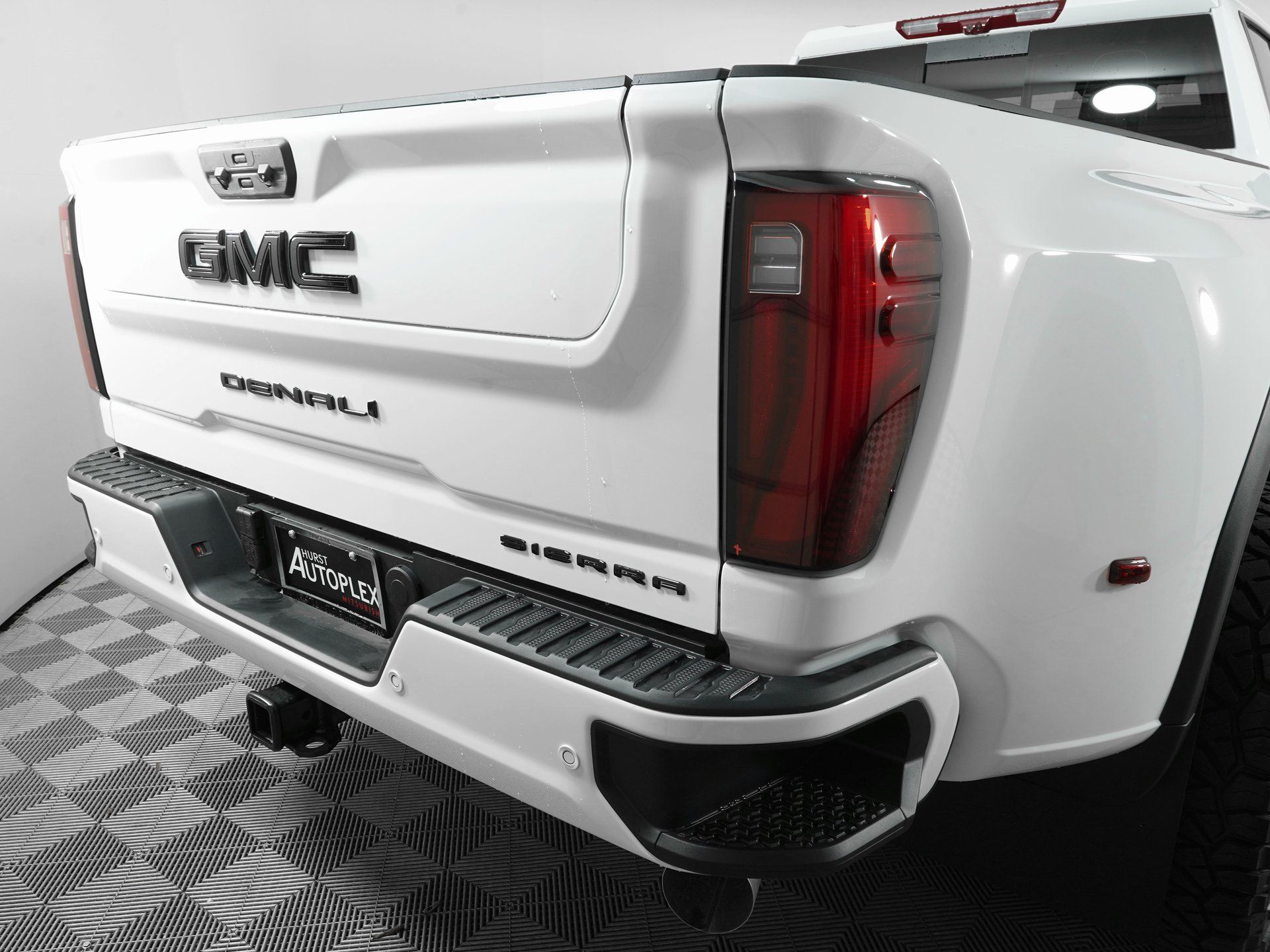 2025 GMC Sierra 3500HD Denali Ultimate - Photo 39
