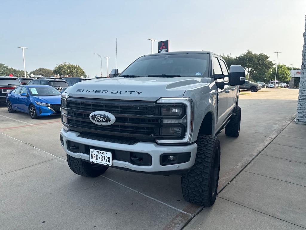 Used 2025 Ford F-250 Platinum Truck