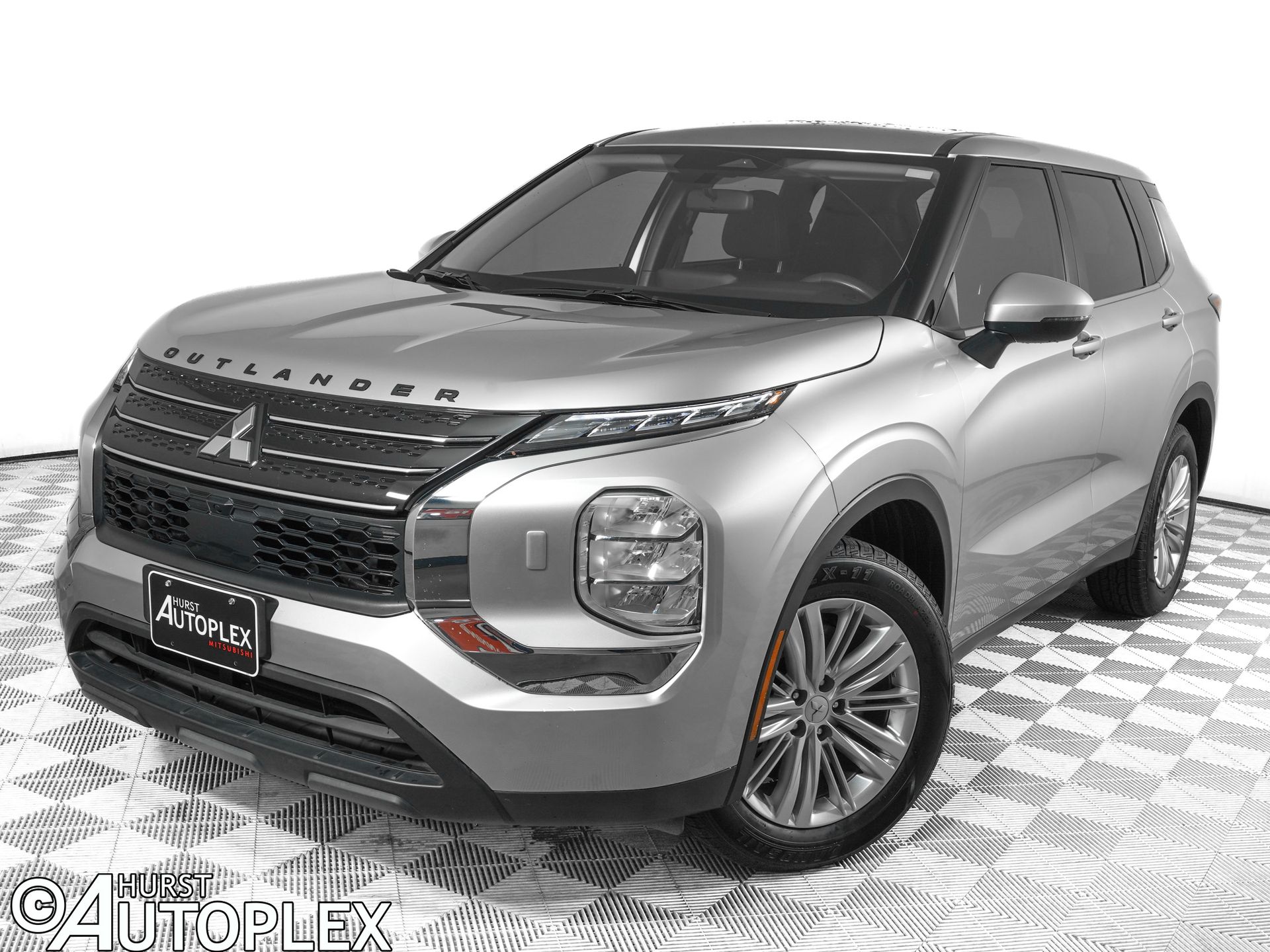 2023 Mitsubishi Outlander ES S-AWC's photo