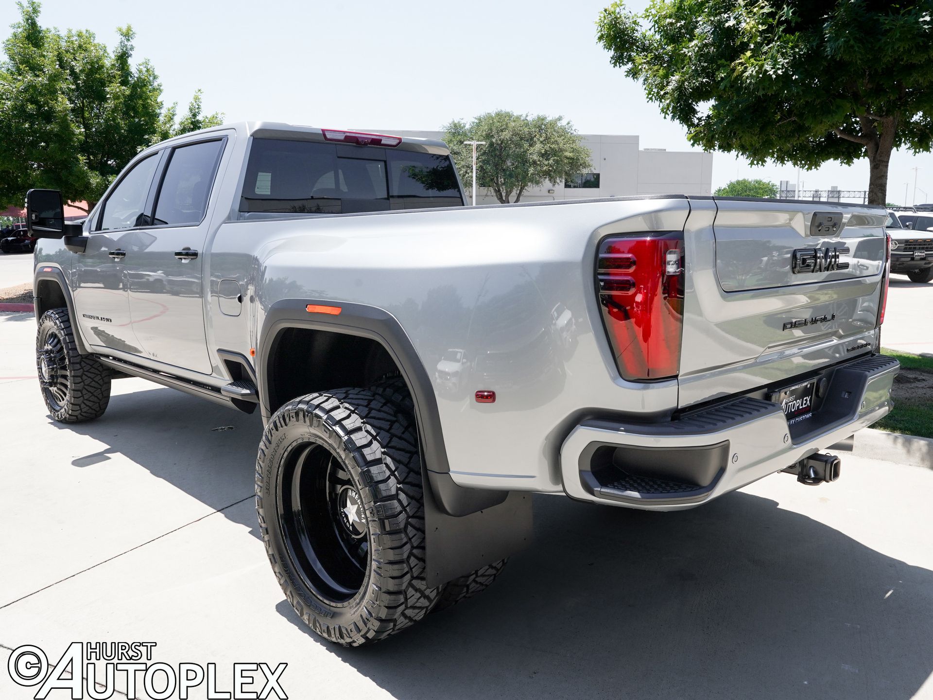 2026 GMC Sierra 3500HD Denali Ultimate - Photo 7