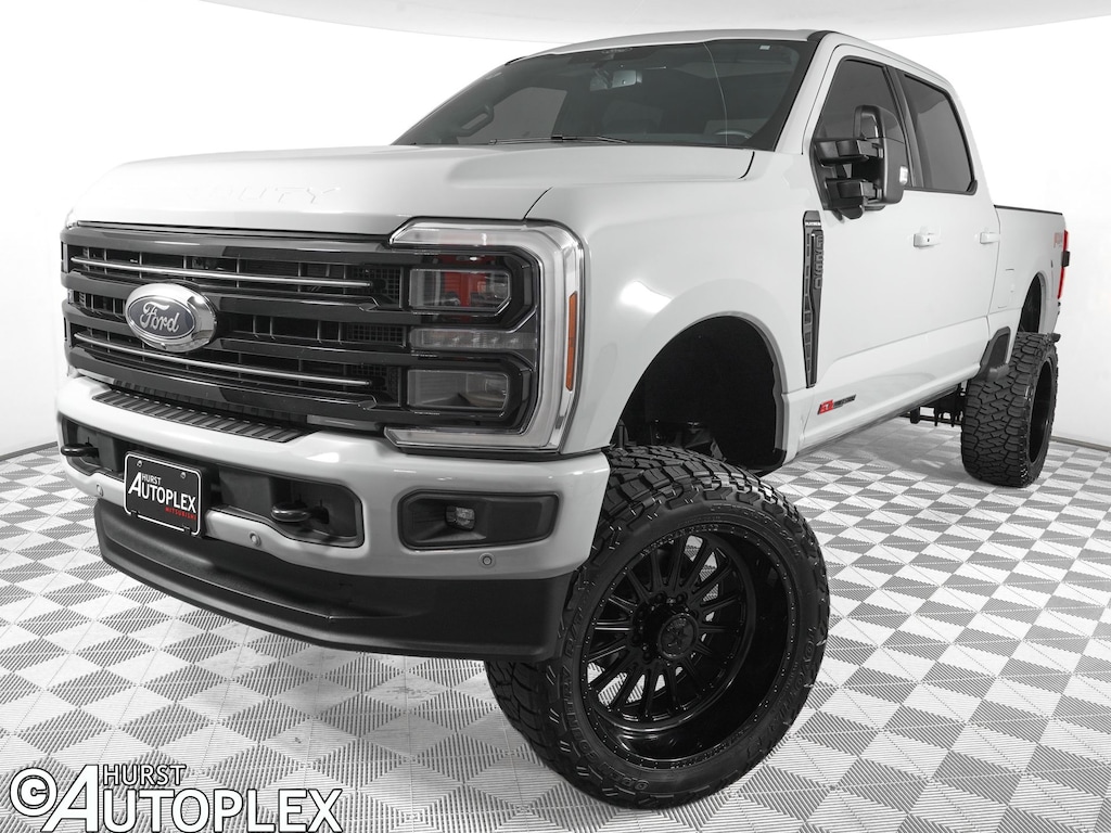 Used 2025 Ford F-250 Platinum Truck