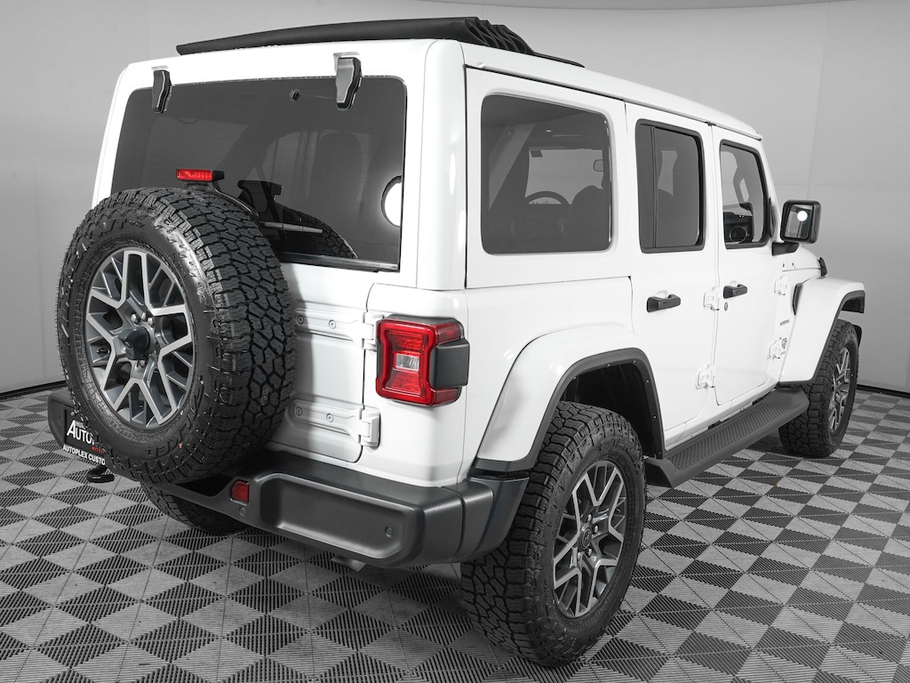 Used 2024 Jeep Wrangler Sahara SUV