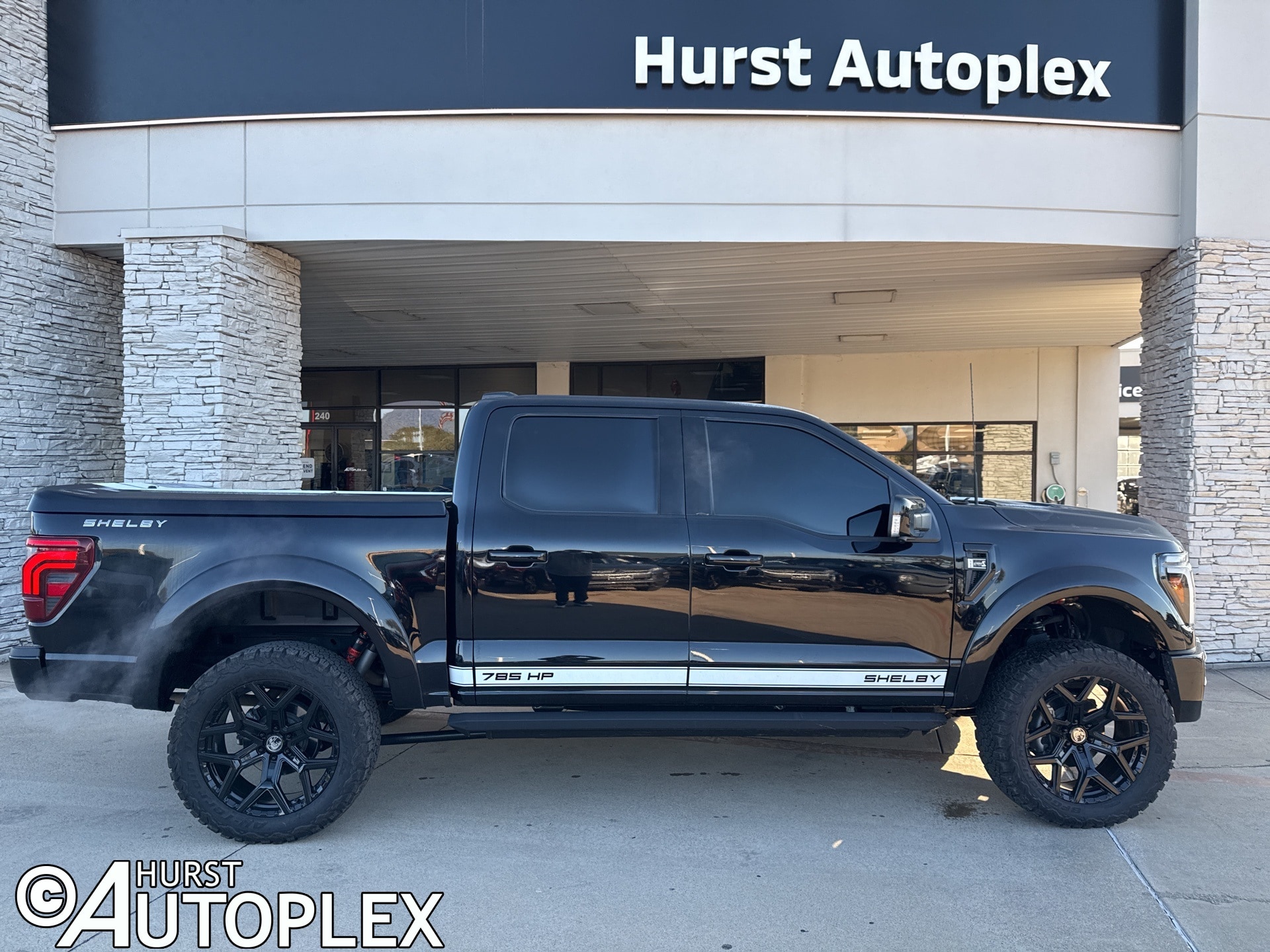 2025 Ford F-150 Lariat's photo