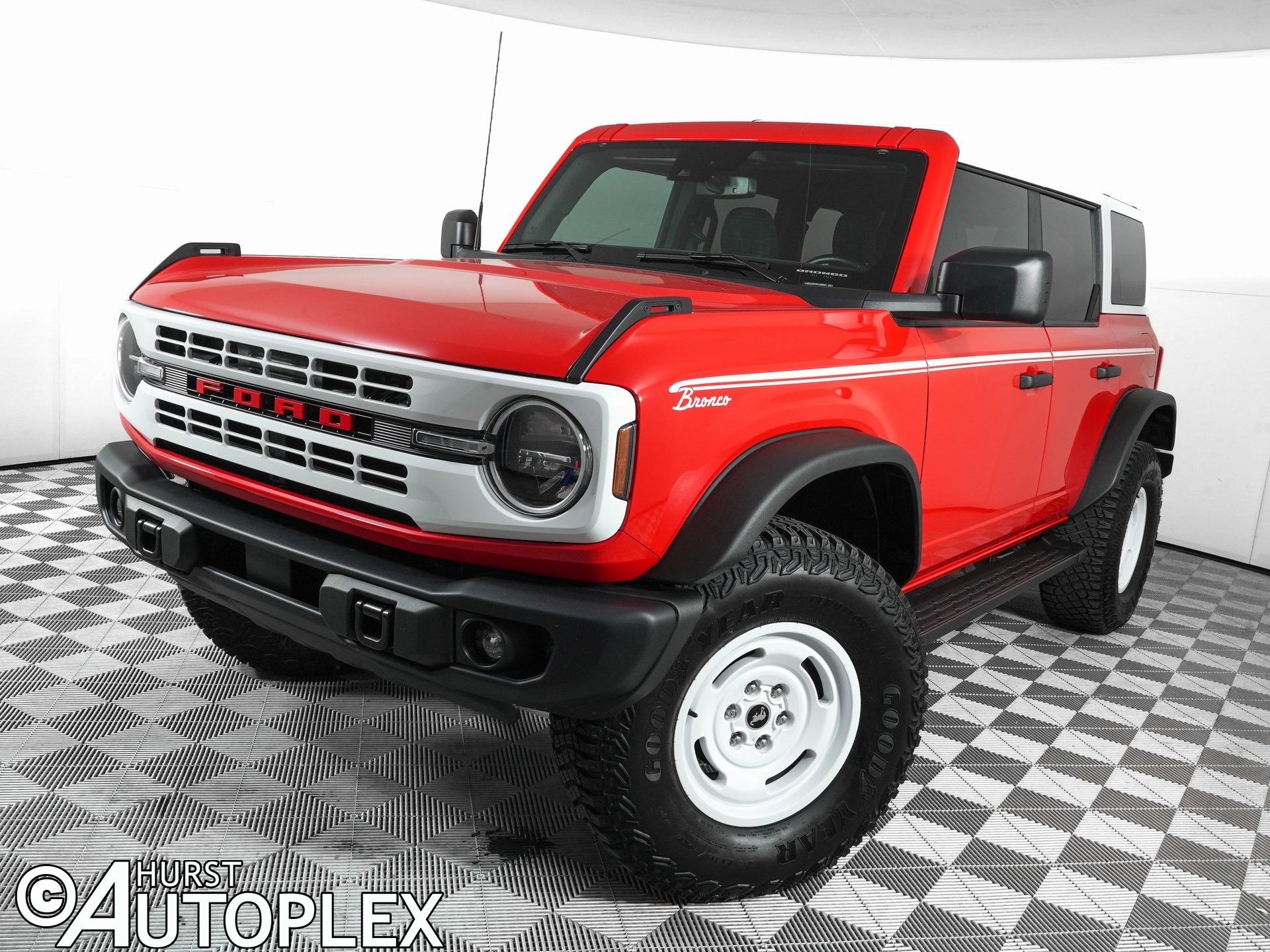 2023 Ford Bronco 4-Door Heritage Editon's photo
