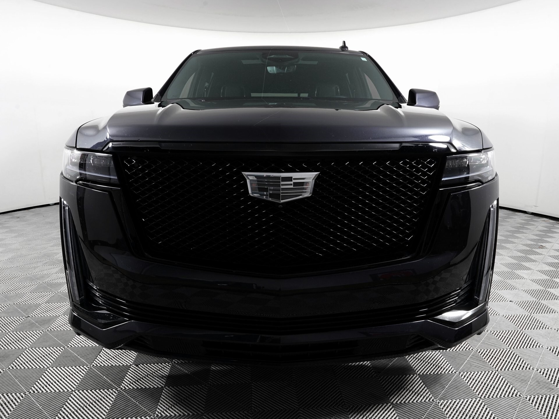 2024 Cadillac Escalade Sport photo 2