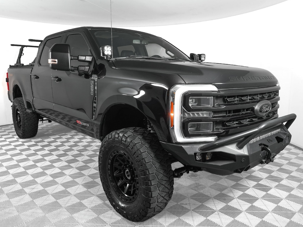 Used 2023 Ford F-250 Platinum Truck