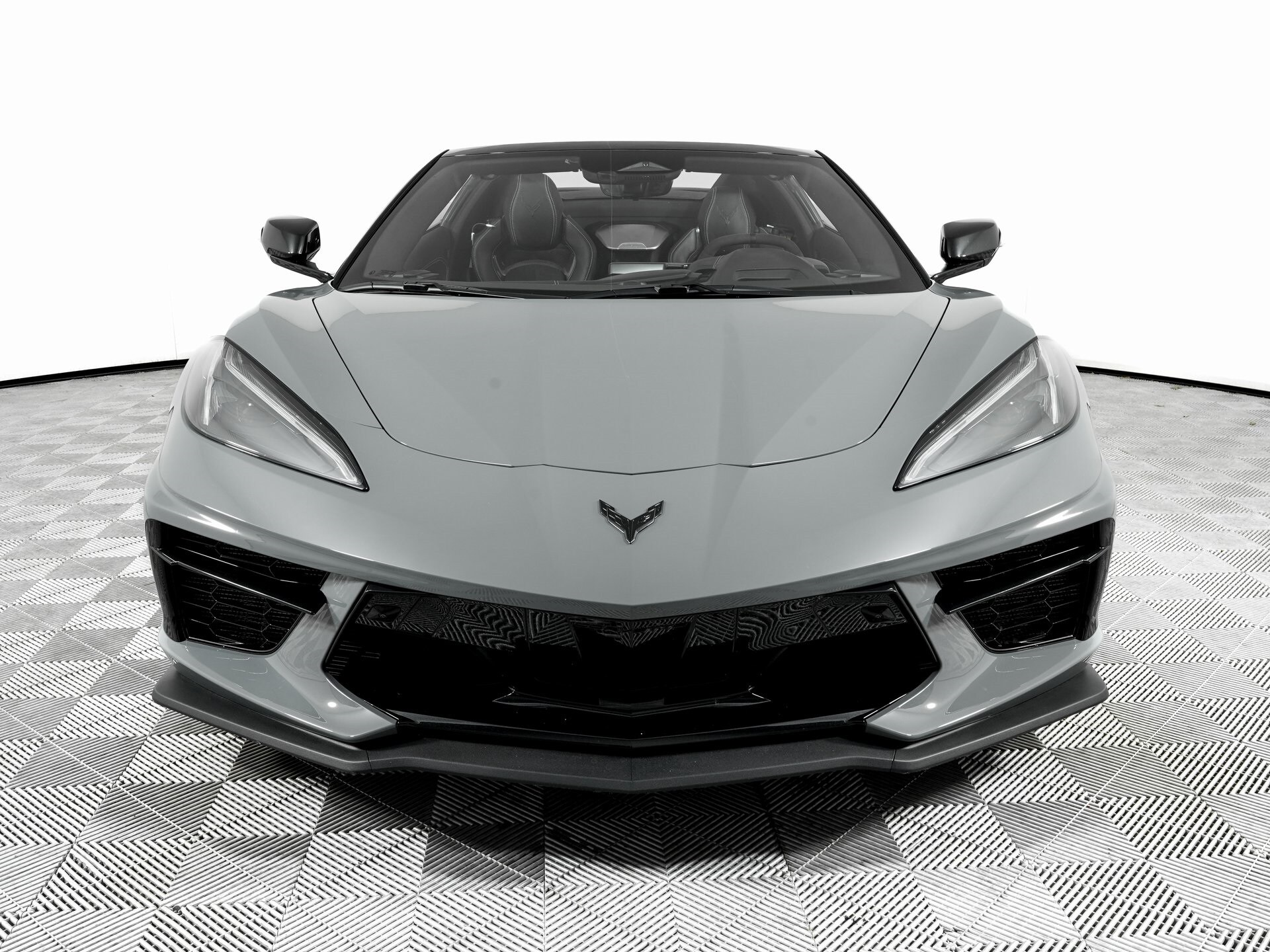 2025 Chevrolet Corvette Stingray photo 2