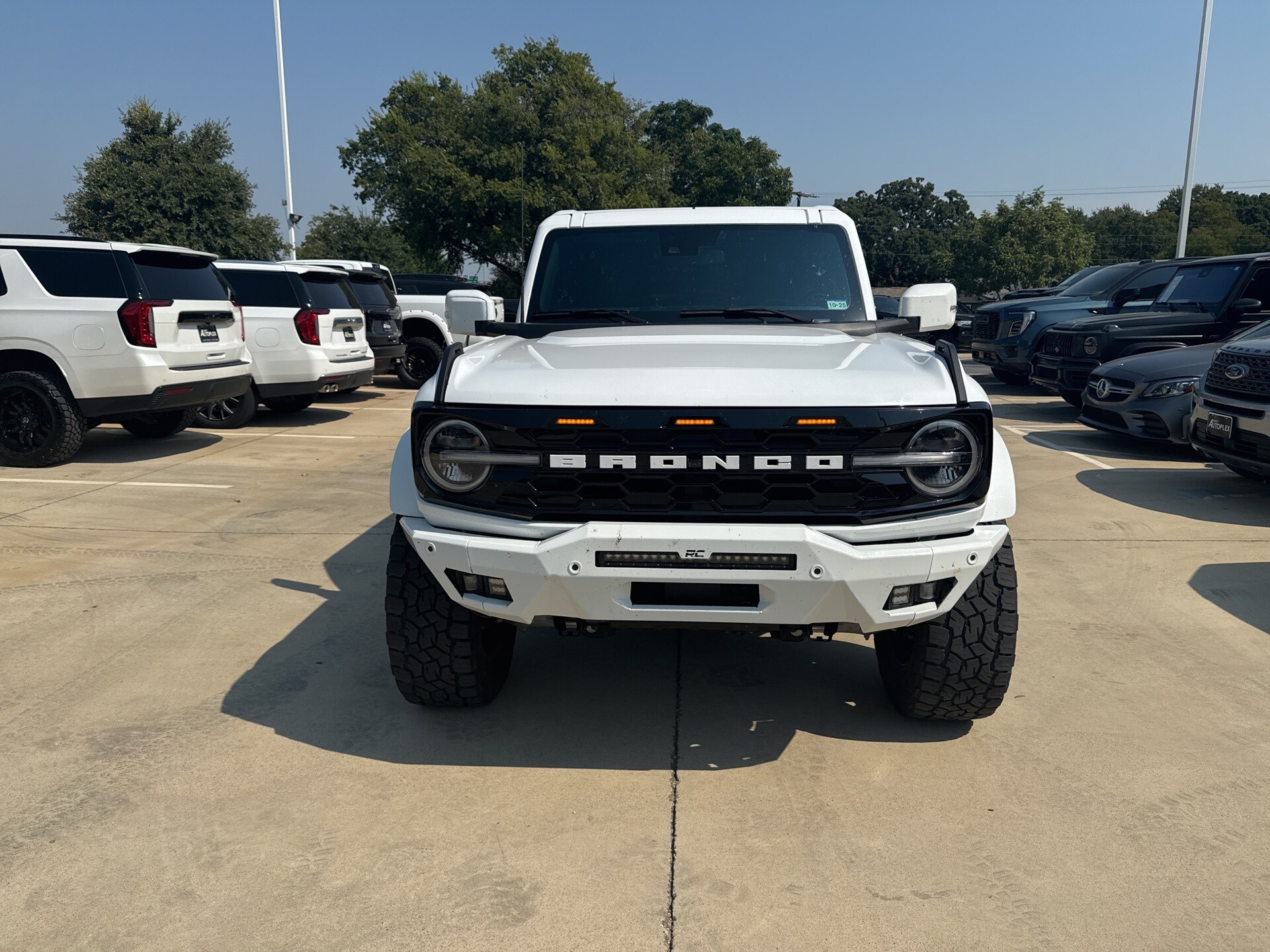 2022 Ford Bronco Badlands photo 2
