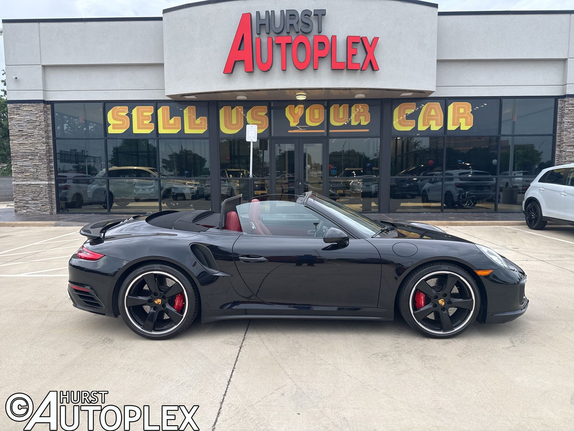 2018 Porsche 911 Turbo Cabriolet's photo