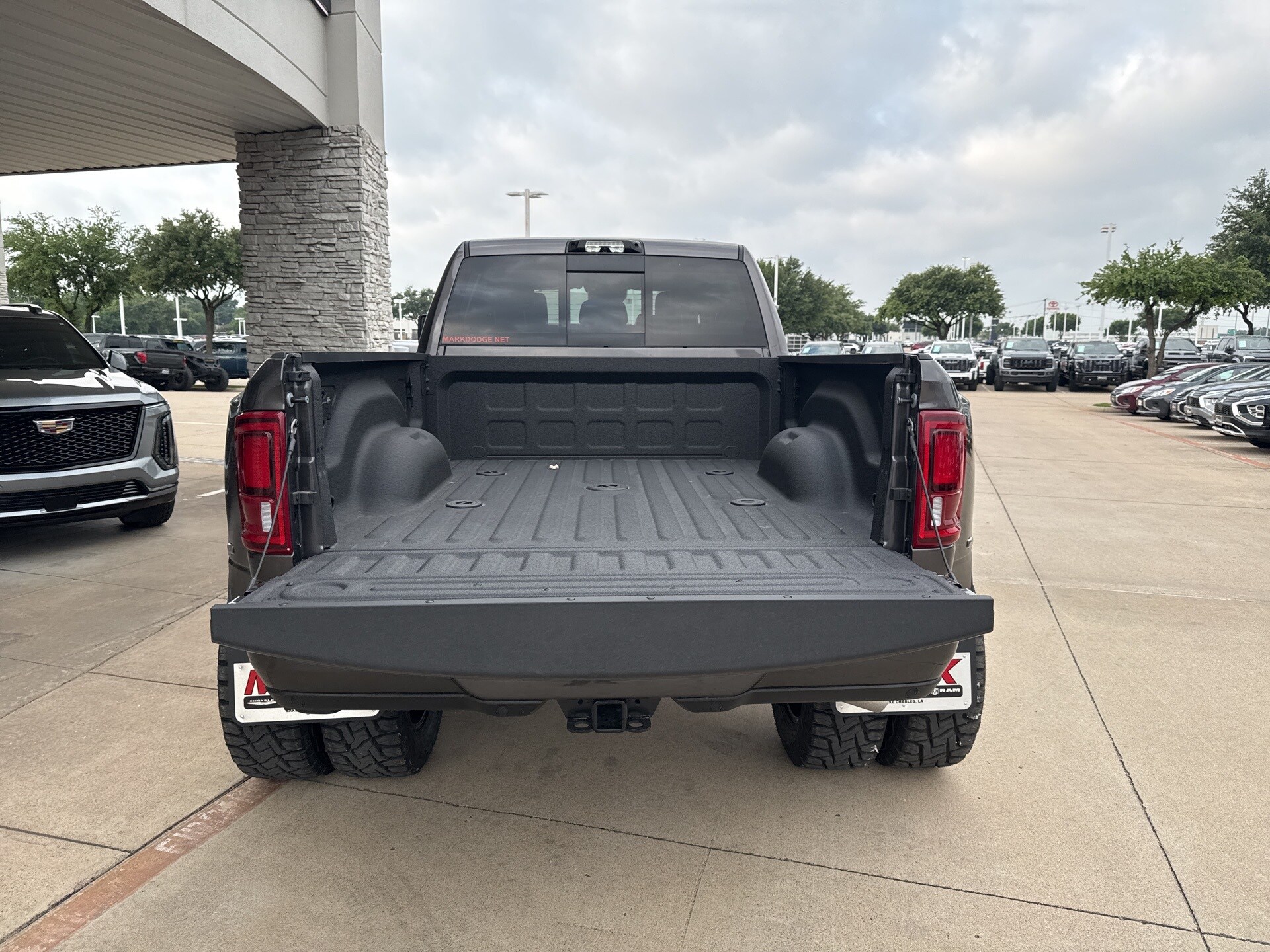 2025 Ram 3500 Laramie photo 4