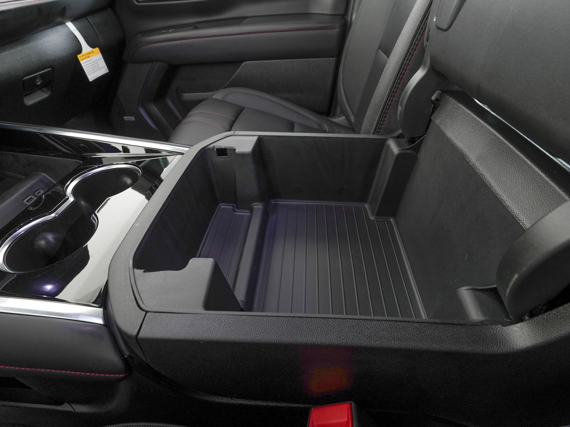 2026 Chevrolet Tahoe RST - Photo 31
