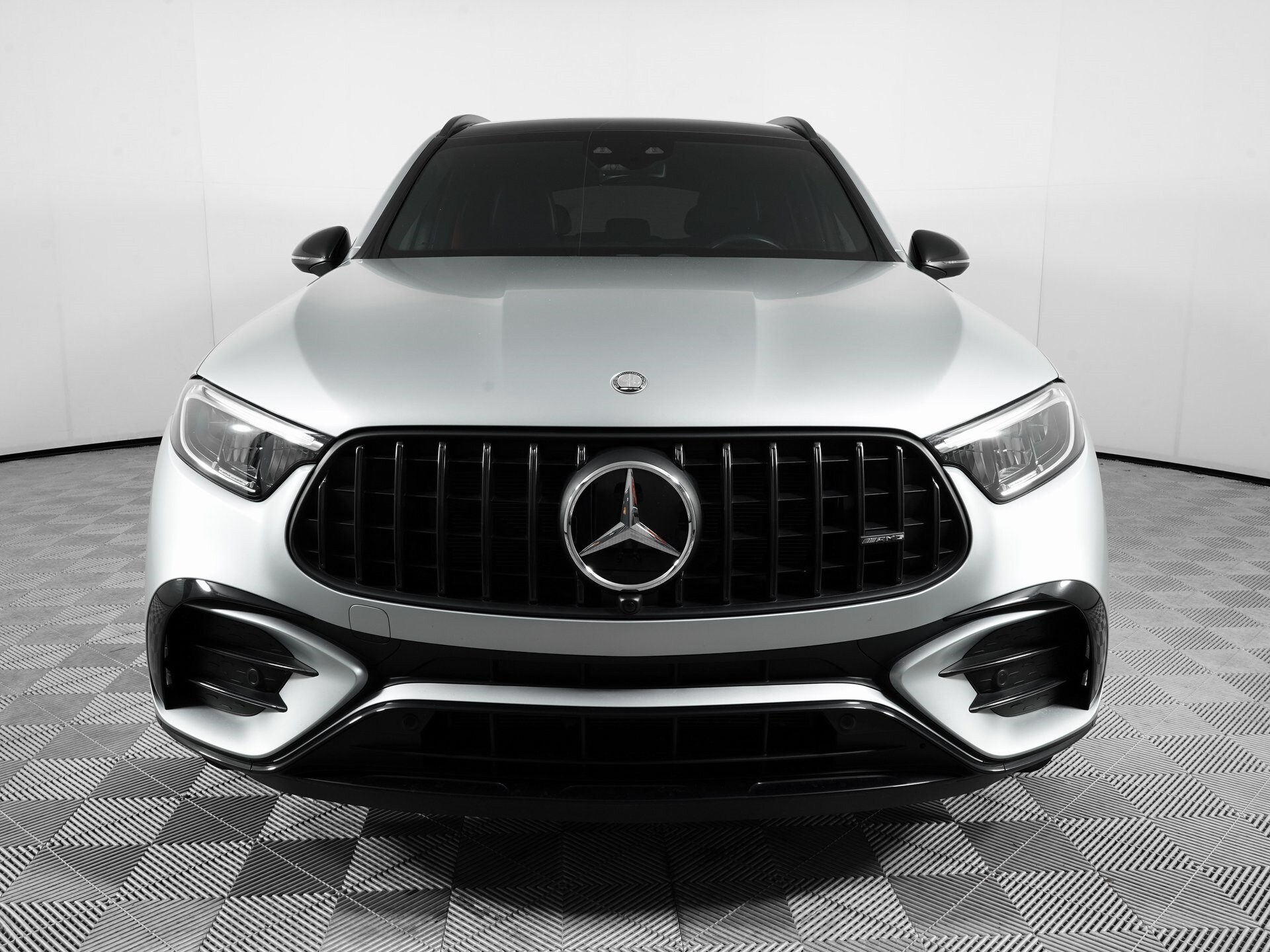 2024 Mercedes Benz GLC 43 AMG photo 2
