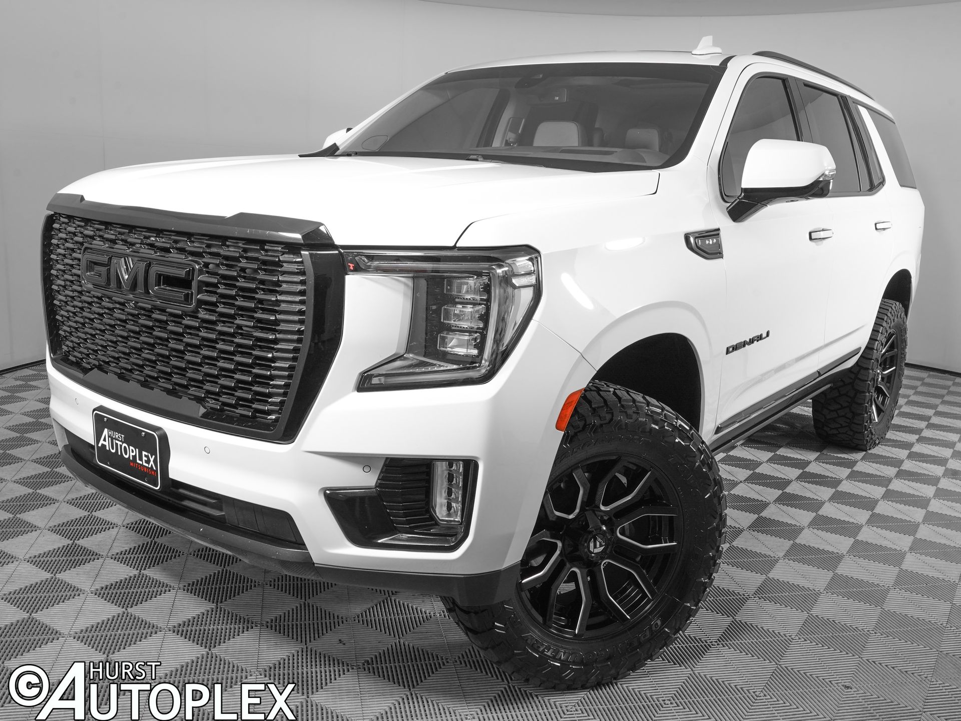 2021 GMC Yukon 4WD Denali's photo