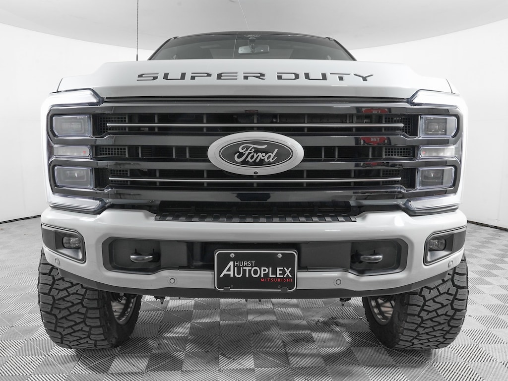 Used 2025 Ford F-250 Platinum Truck