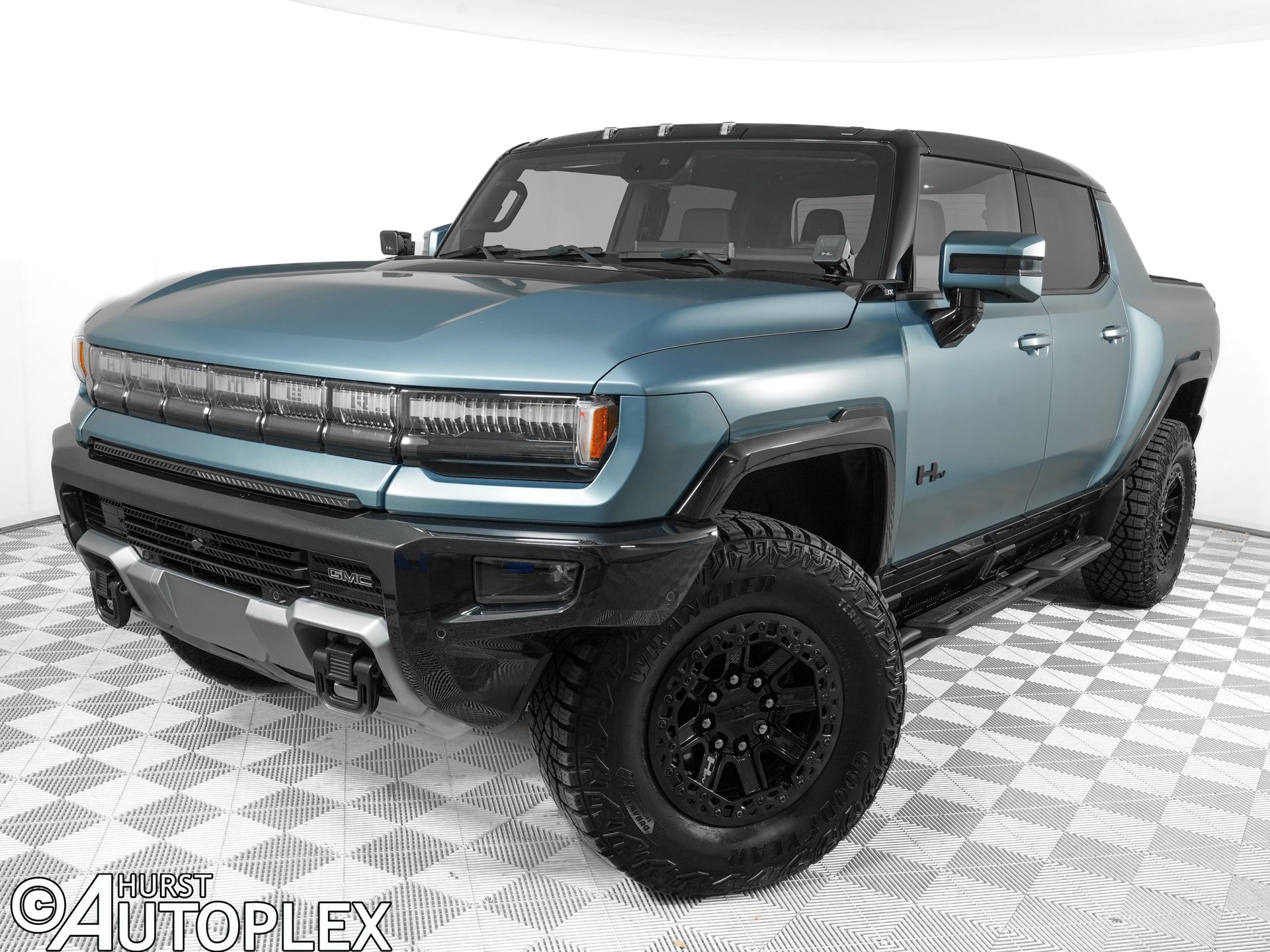 2024 GMC Hummer EV 3X's photo