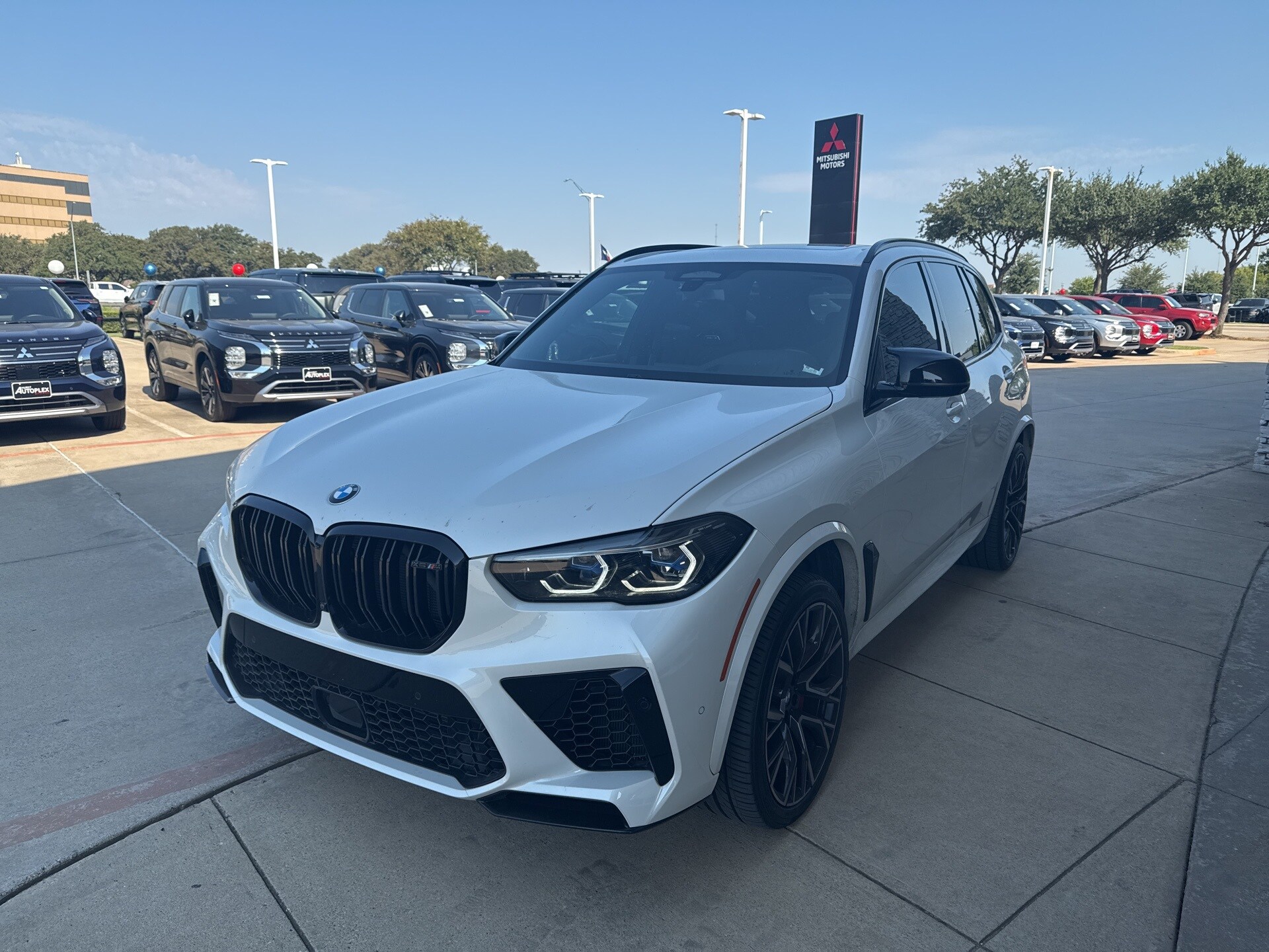 2022 Bmw X5 M photo 2