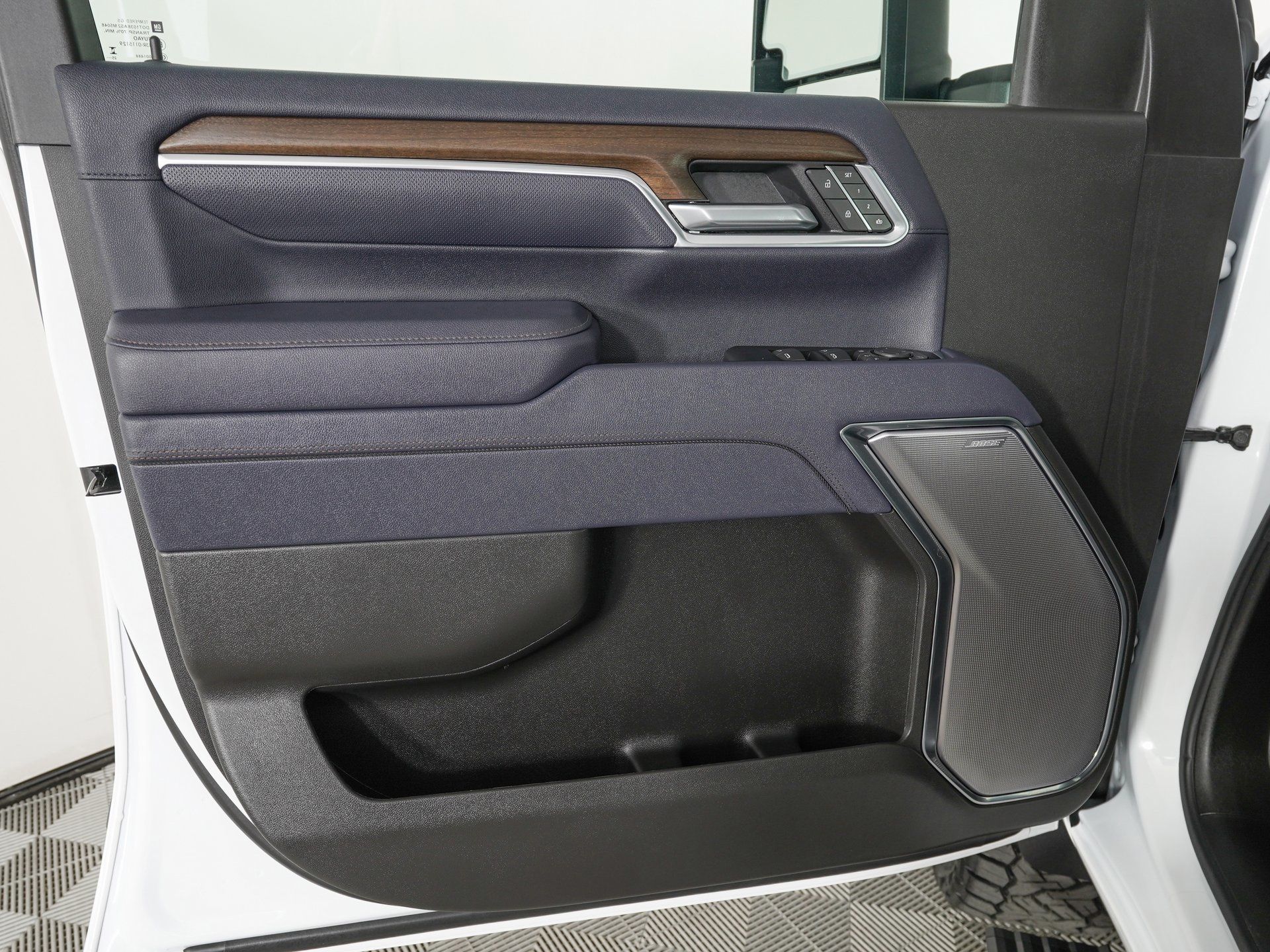 2026 Chevrolet Silverado 3500HD High Country - Photo 14
