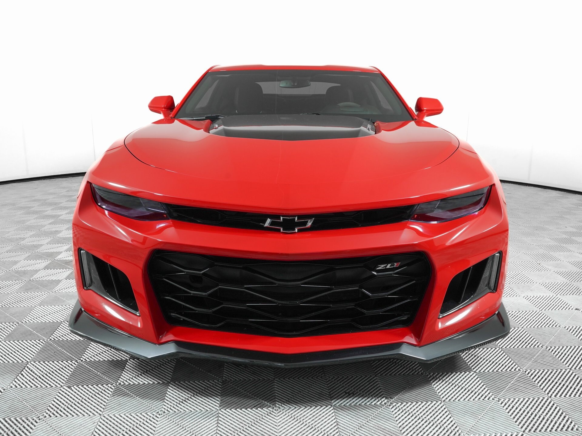2017 Chevrolet Camaro ZL1 photo 2