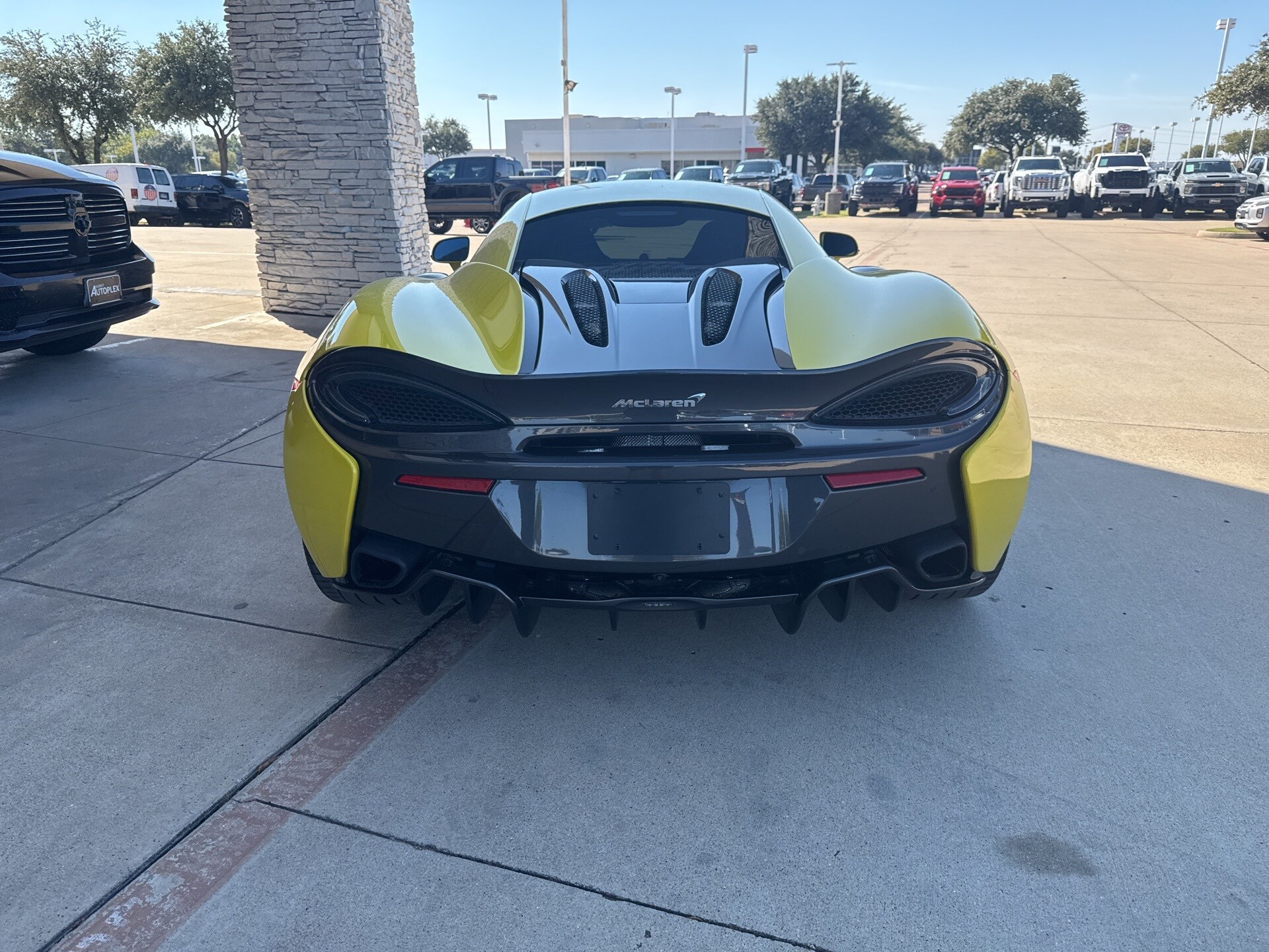 2019 Mclaren 570S photo 4