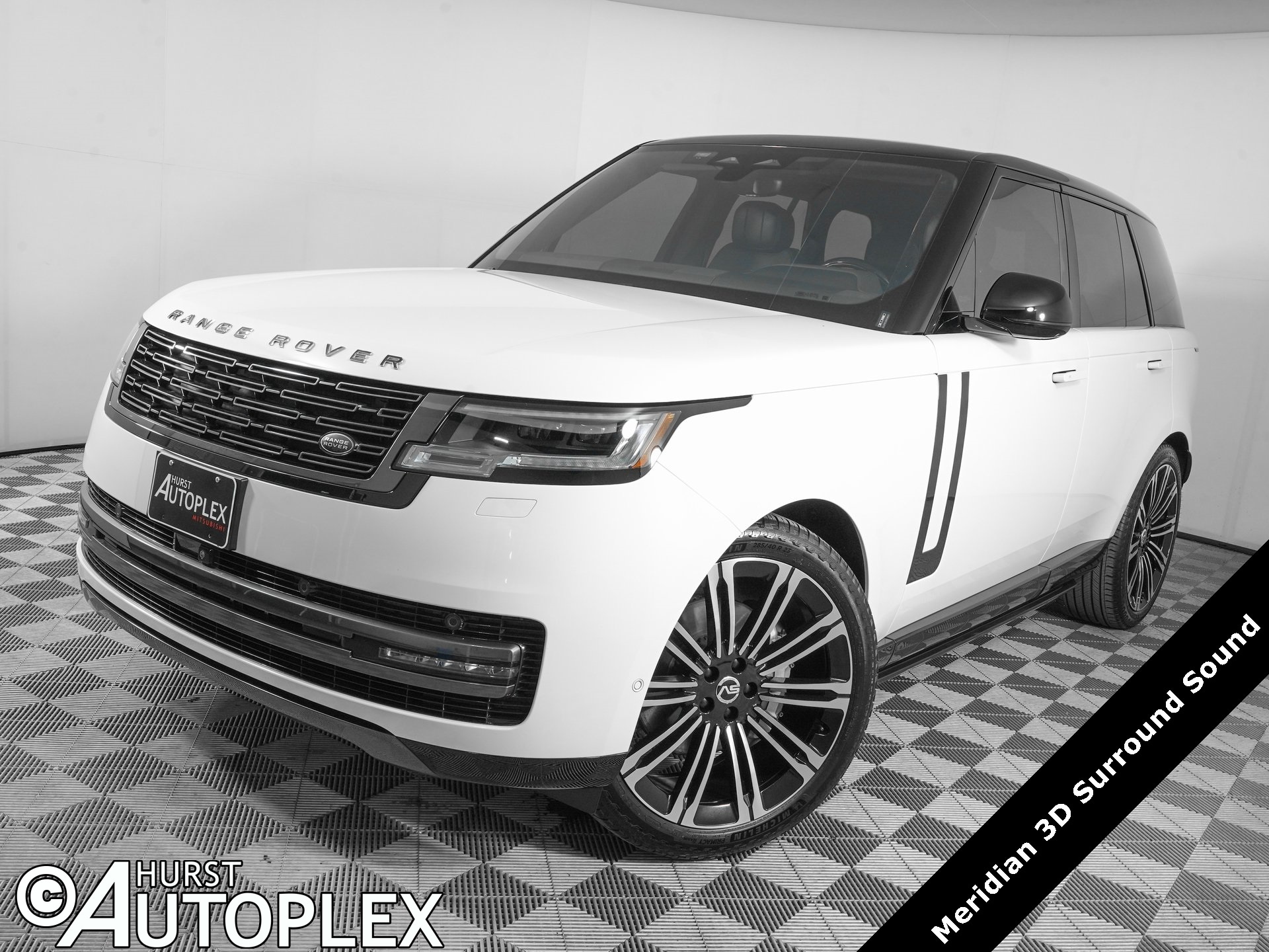 2023 Land Rover Range Rover SE's photo