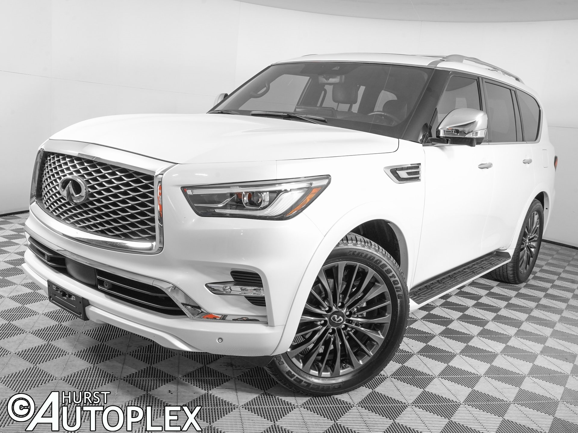 2024 INFINITI QX80 Sensory 4WD's photo