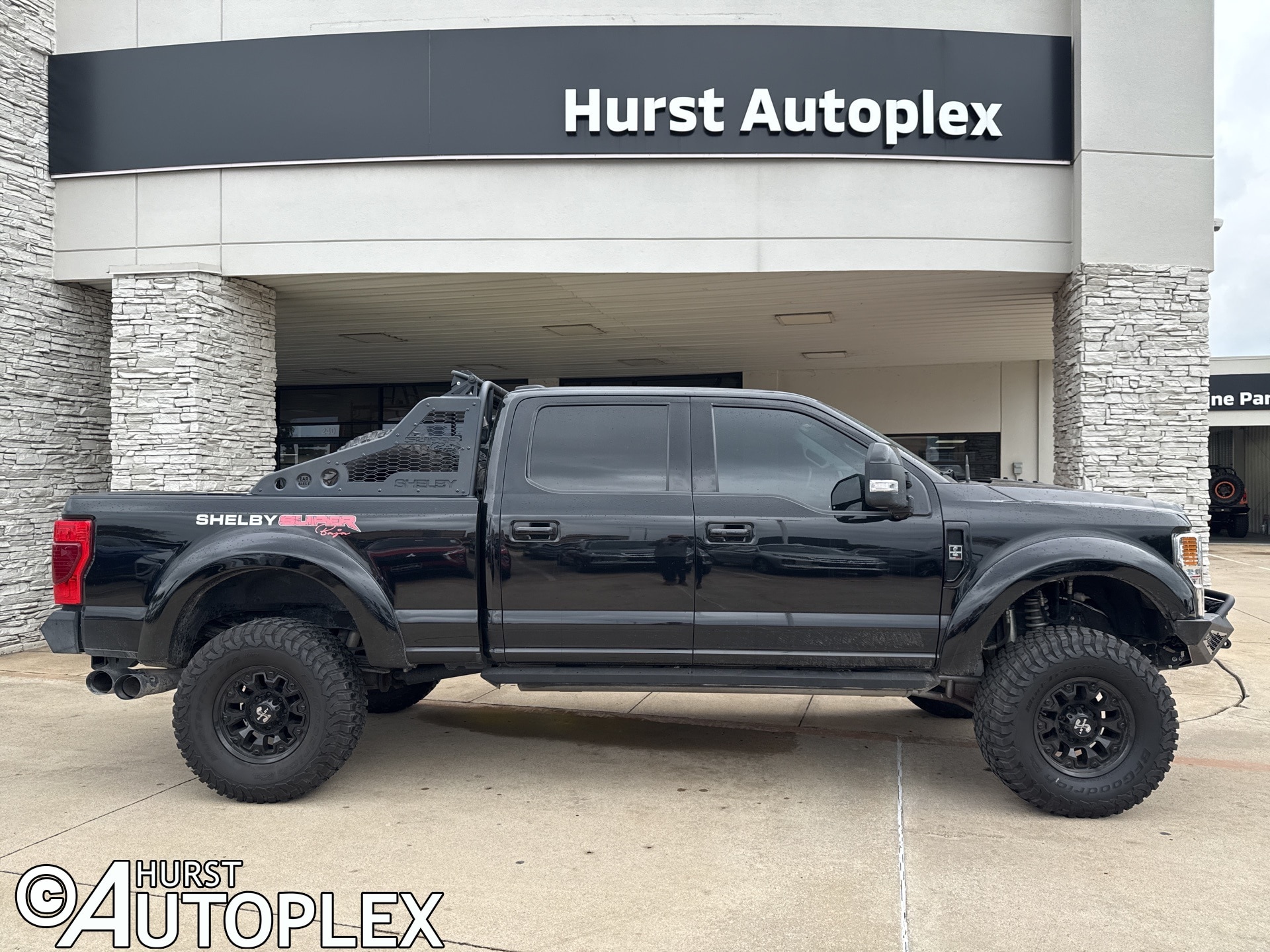 2021 Ford F-250 Super Duty Lariat's photo