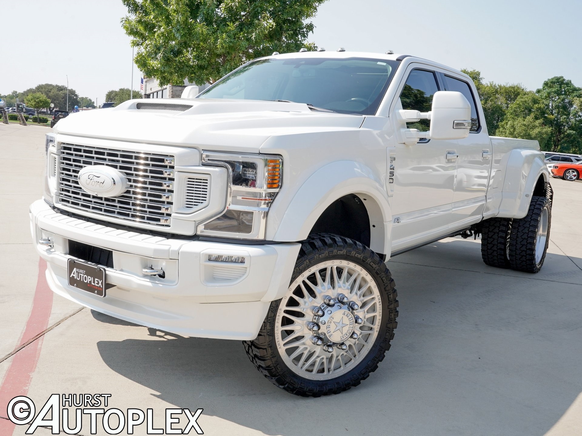 2020 Ford F-450 Super Duty Limited's photo