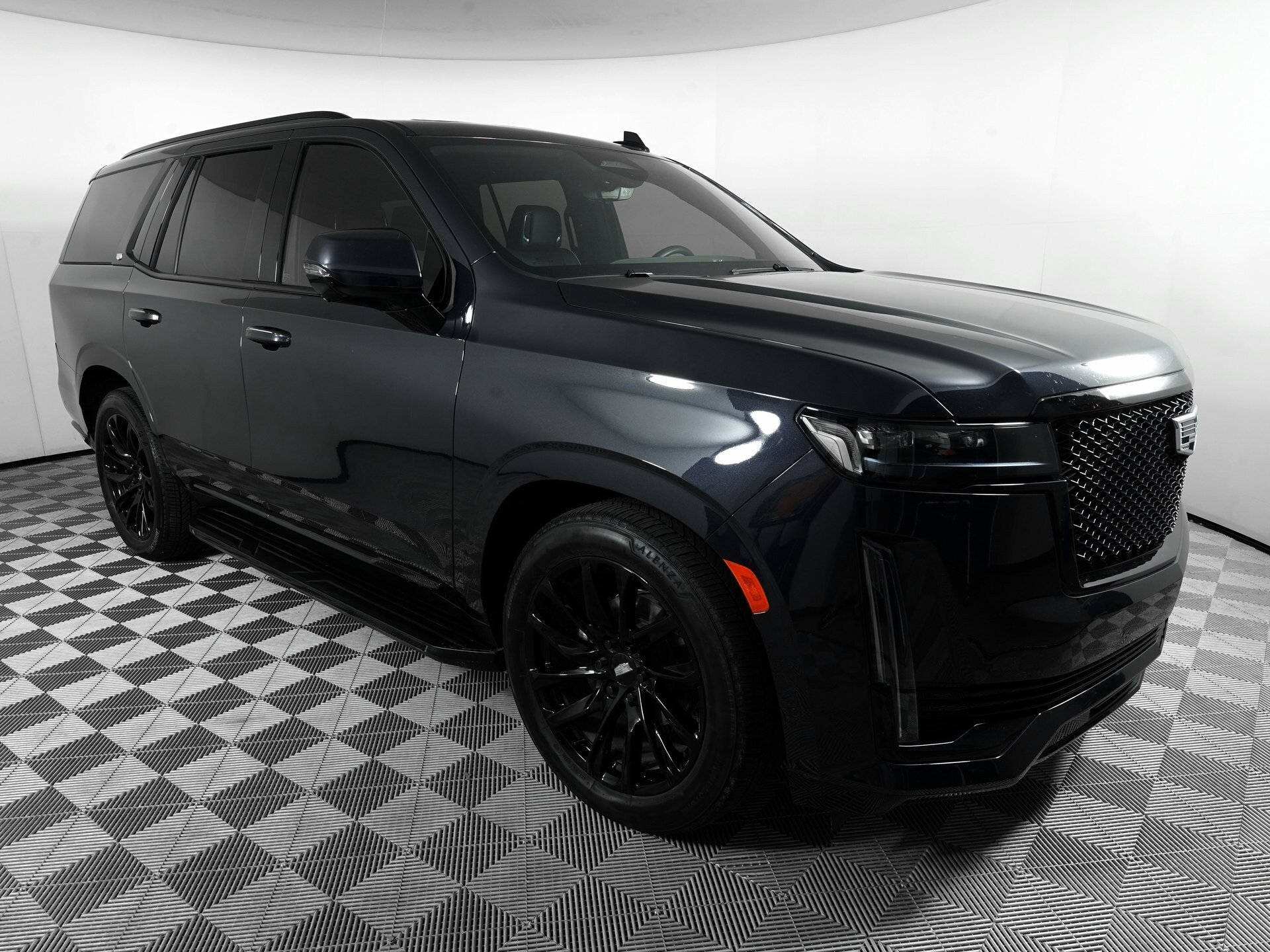 2024 Cadillac Escalade Sport photo 3