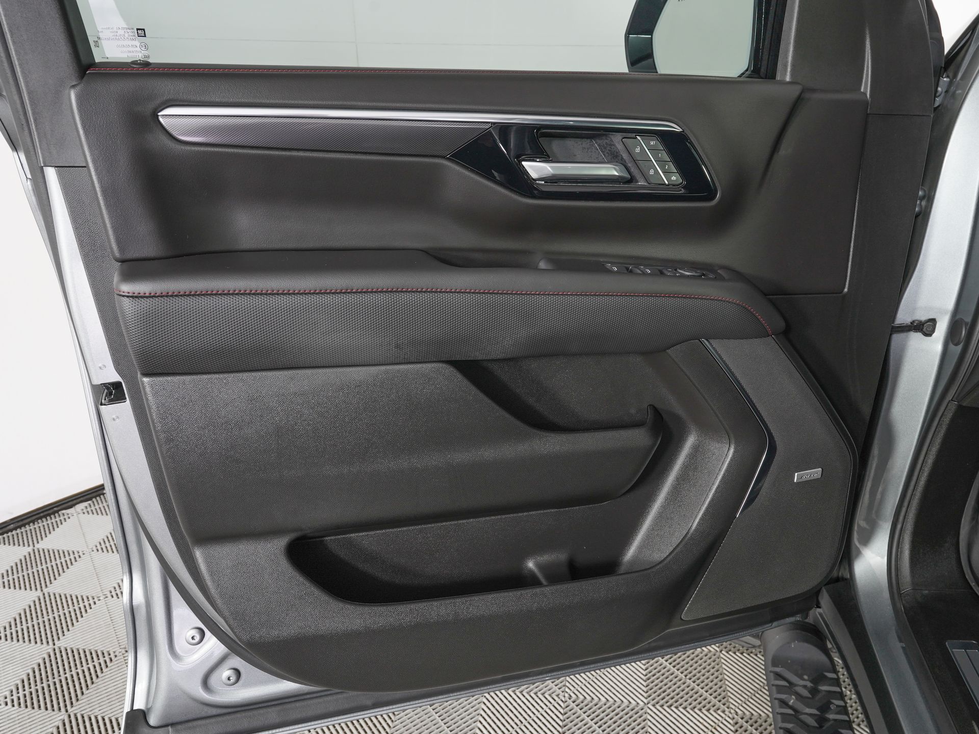 2026 Chevrolet Tahoe RST - Photo 18