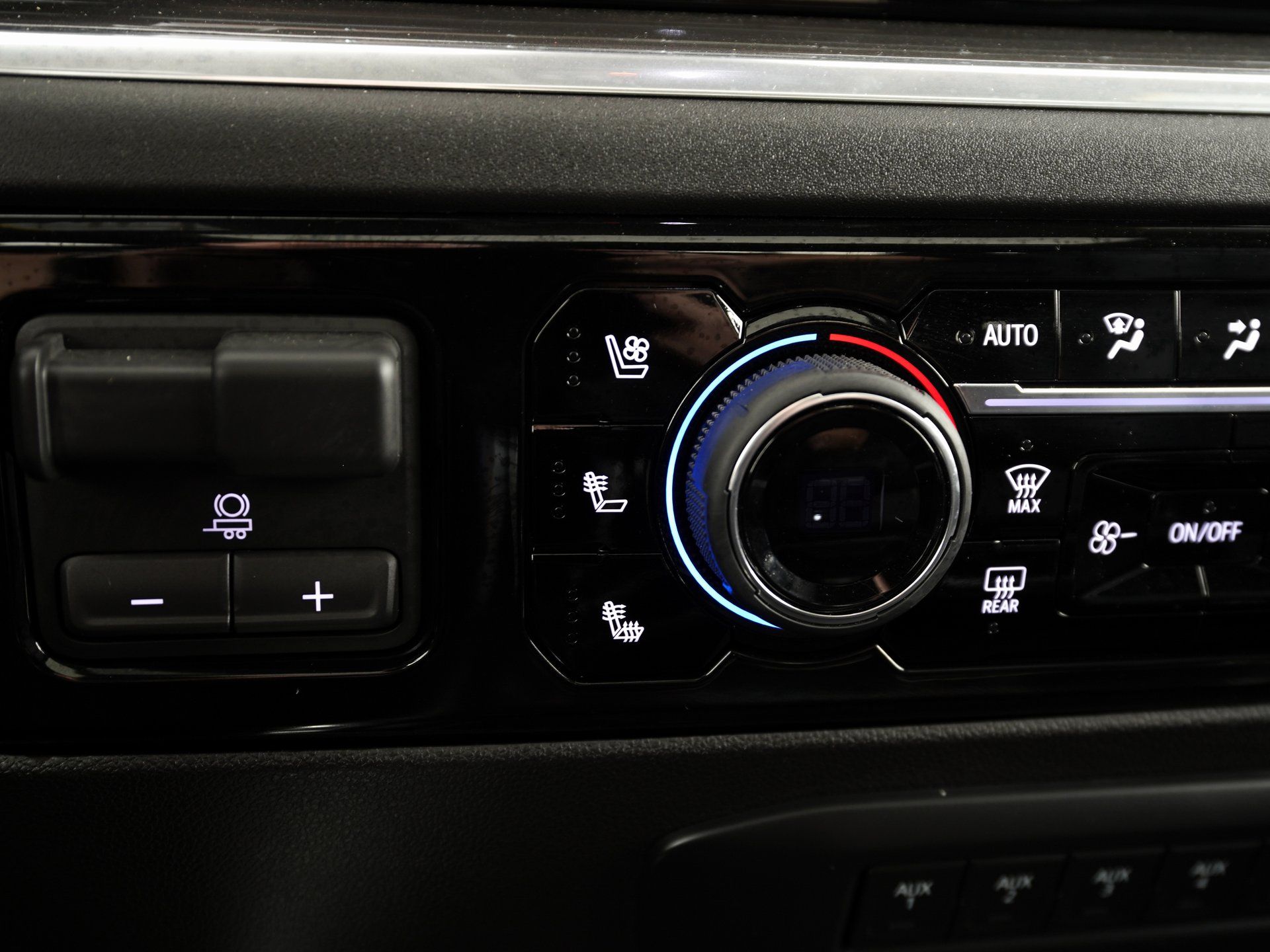 2026 Chevrolet Silverado 3500HD High Country - Photo 23