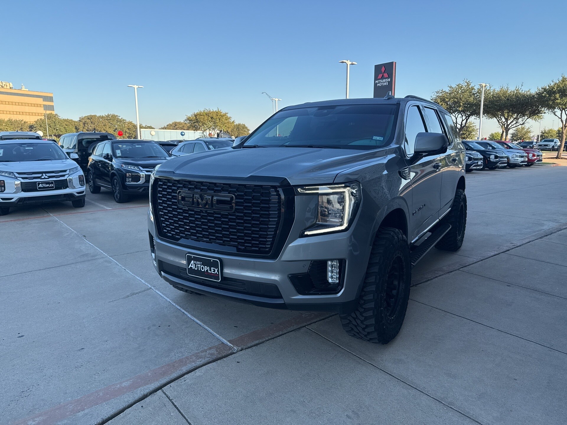 2023 Gmc Yukon Denali photo 2