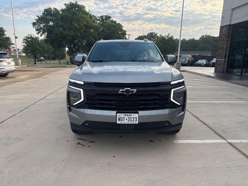 Used 2025 Chevrolet Suburban RST SUV