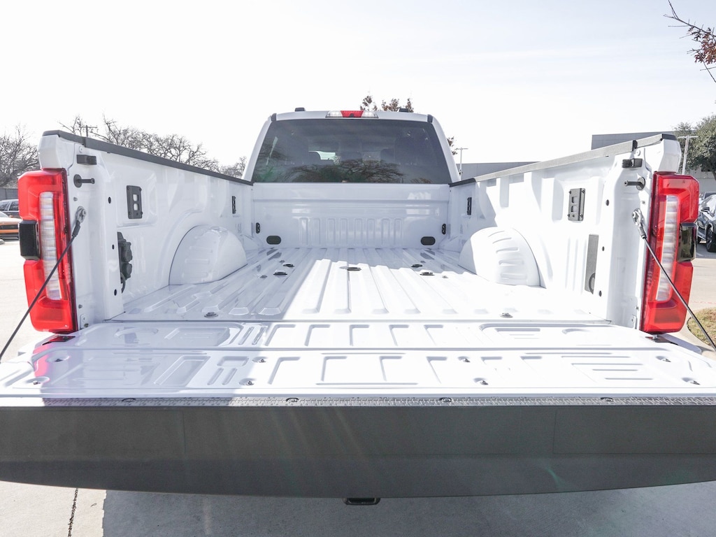 Used 2026 Ford F-450 Lariat Truck