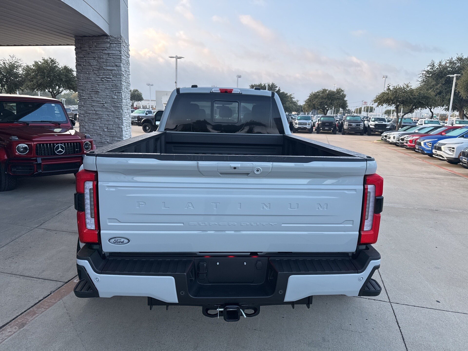 2025 Ford F-450 Platinum photo 4