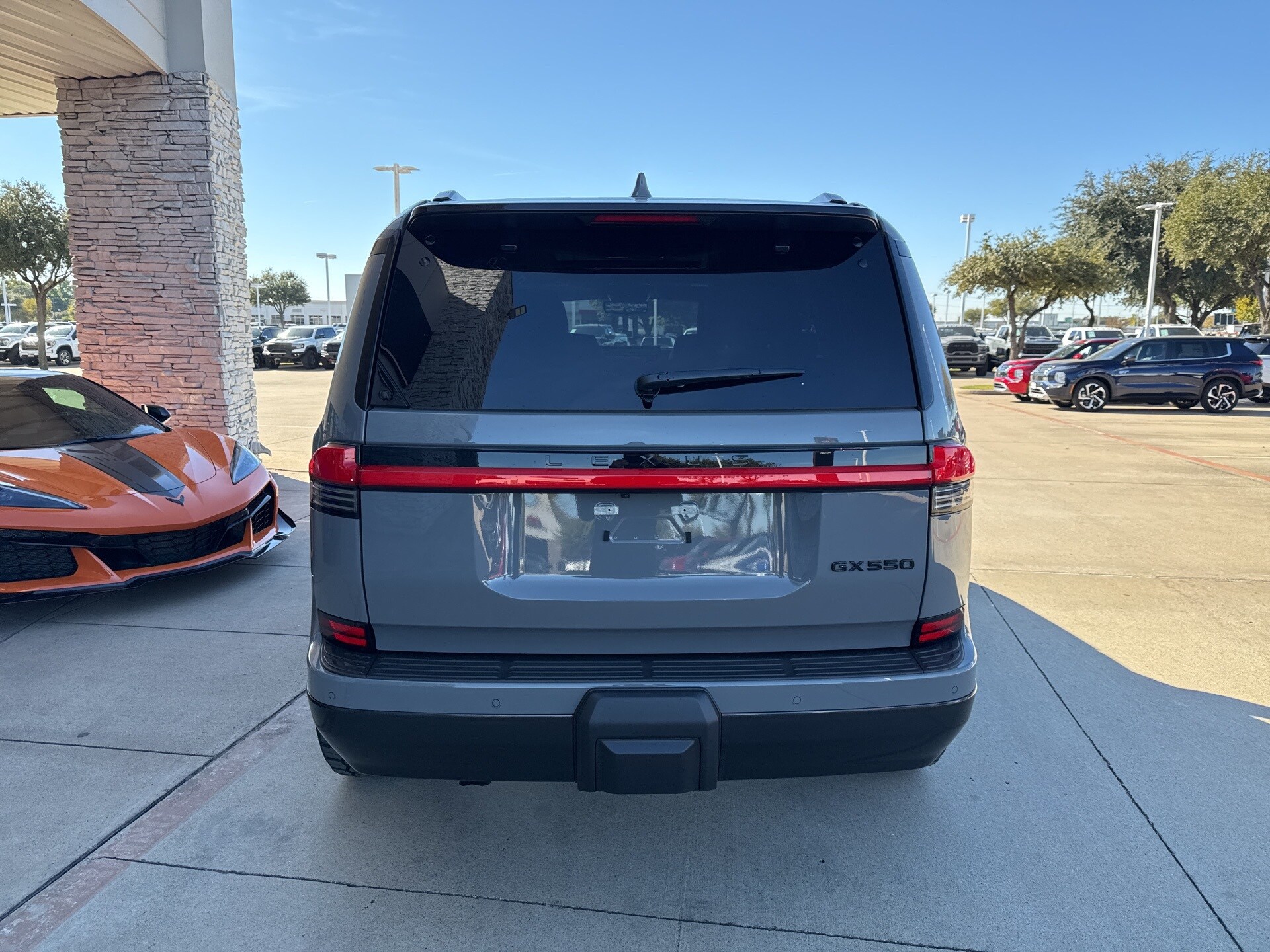 2025 Lexus GX 550 Luxury photo 4