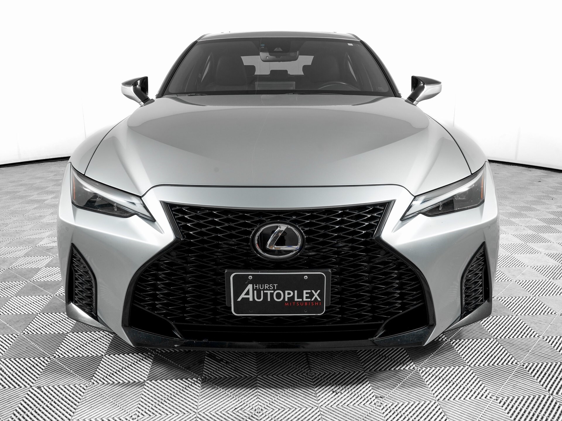 2024 Lexus IS 350 F SPORT photo 2