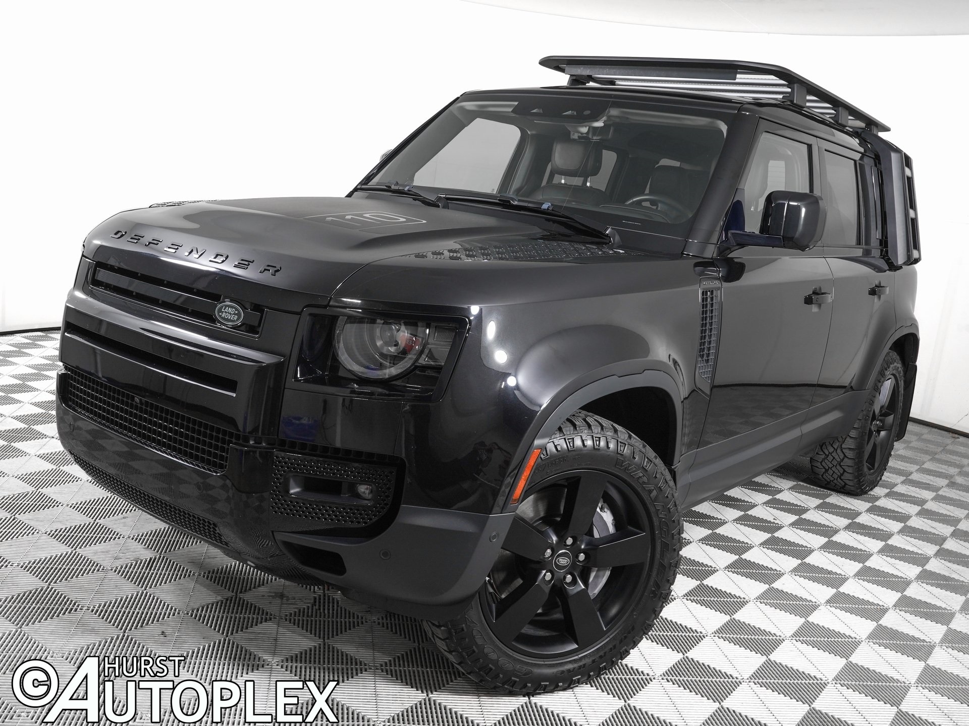 2020 Land Rover Defender HSE's photo